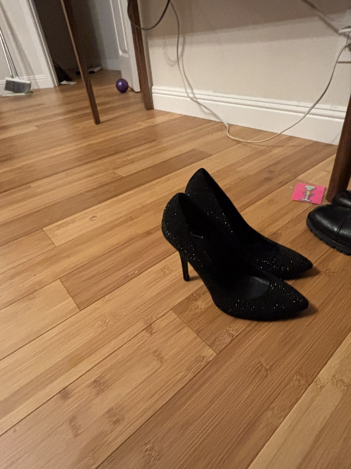 Giuseppe Zanotti Giuseppe Zanotti black crystal-embellished pumps Size US 7 / IT 37 - 9 Thumbnail