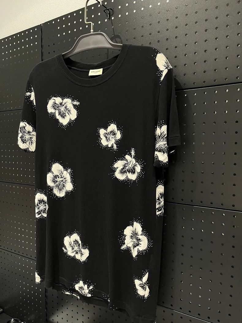 Yves Saint Laurent Saint Laurent Floral short sleeves 2502-Nextarrow Size US M / EU 48-50 / 2 - 3 Thumbnail