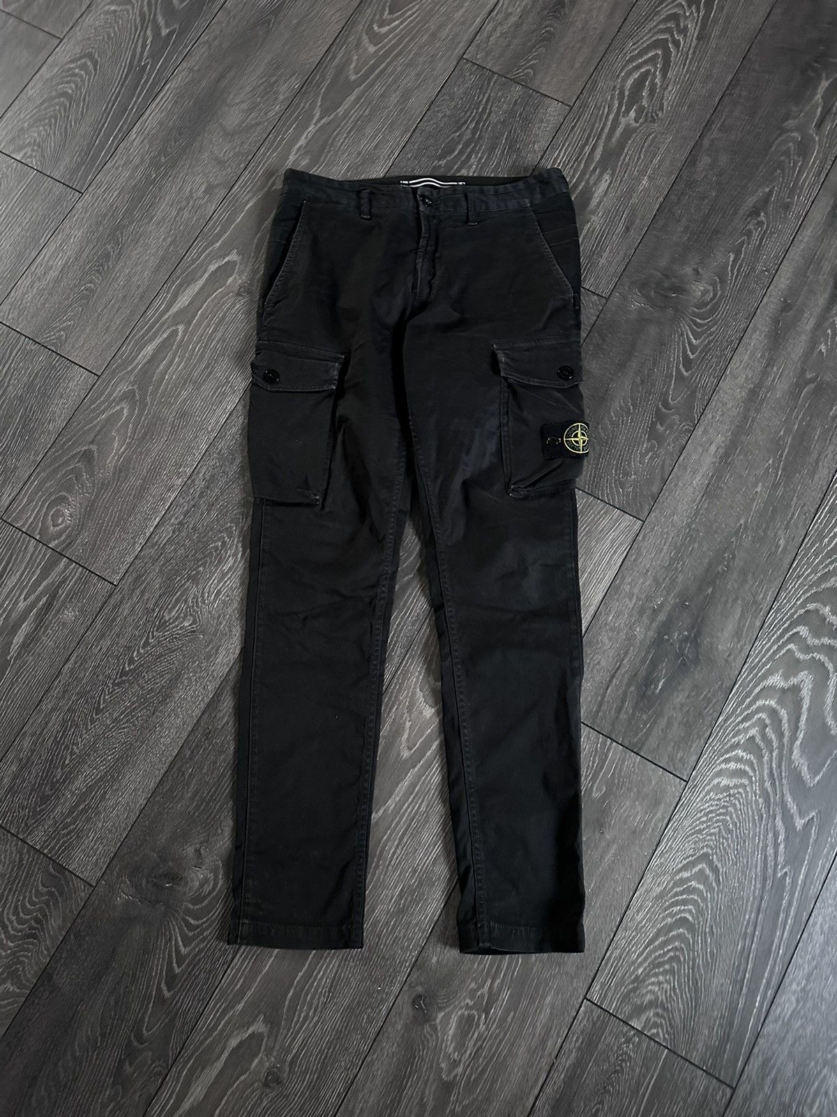 Stone Island stone island cargo pants black | Grailed