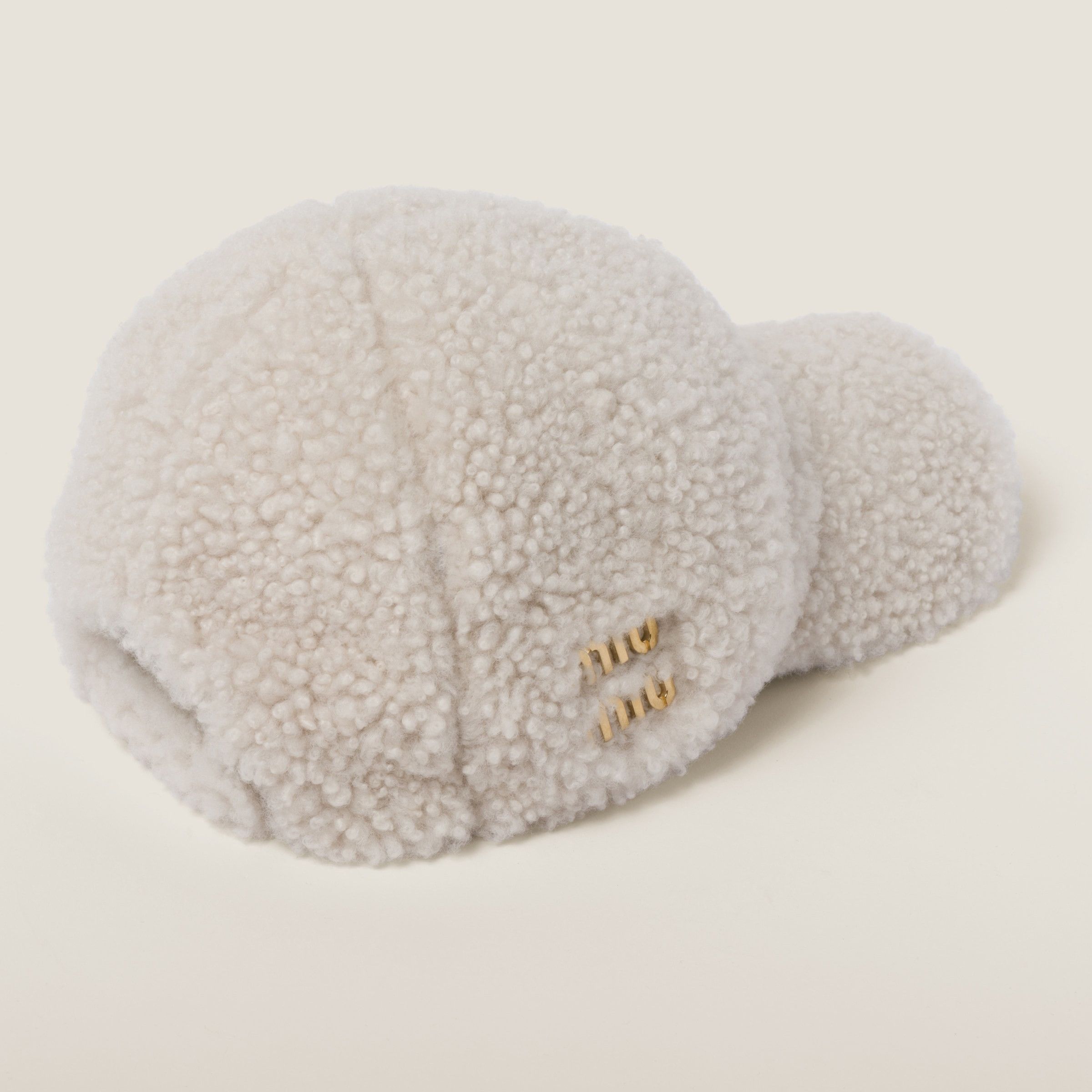 Miu Miu o1mt1gz0925 Size: OS / Faux Shearling Baseball Hat / Cap Size ONE SIZE - 1 Thumbnail