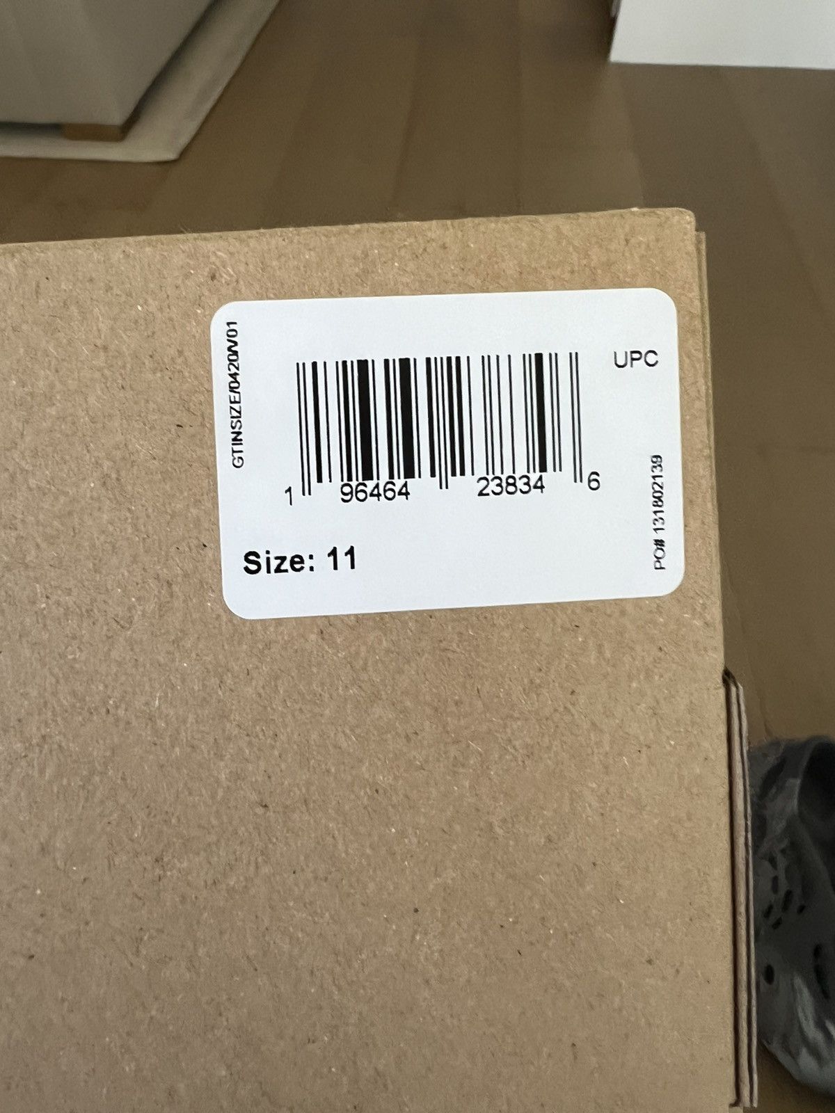 Adidas Gray Yeezy Foam RNR Size US 11 / EU 44 - 3 Thumbnail