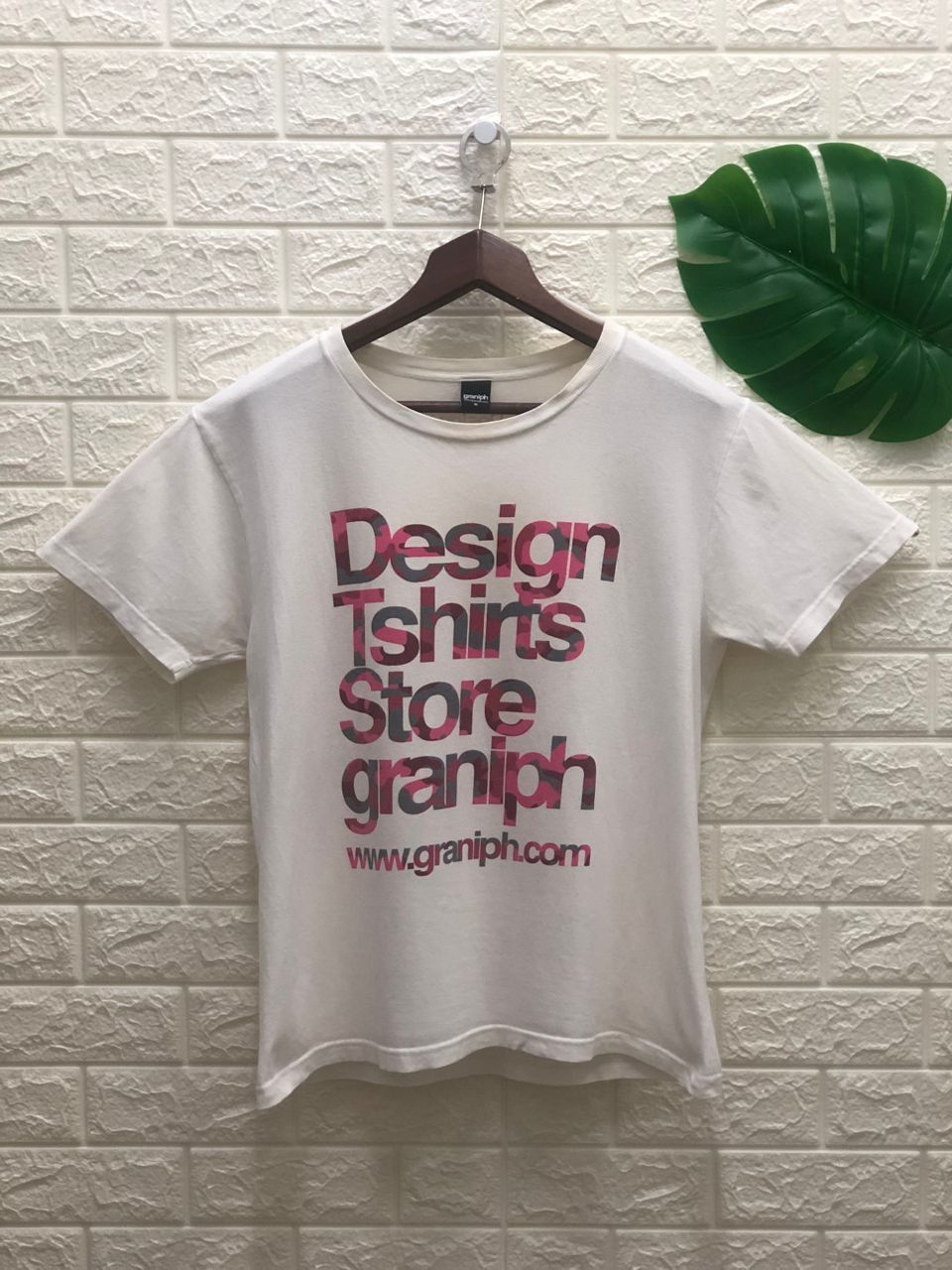 Japanese Brand vintage Design Tshirt Store Graphic Shirts Size US M / EU 48-50 / 2 - 1 Thumbnail