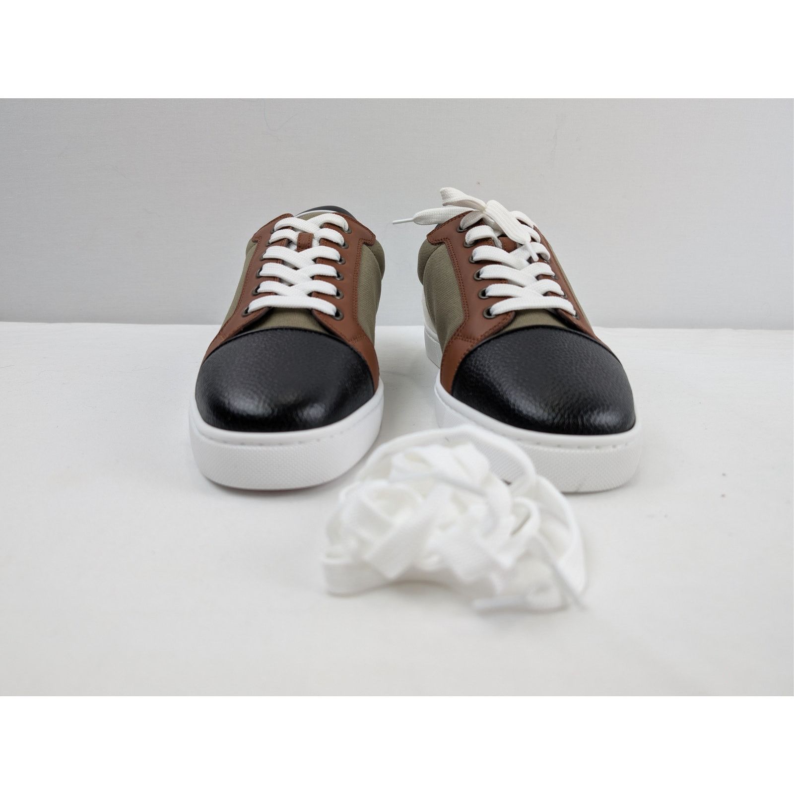 Christian Louboutin o1rshd1 Fun Louis Junior Flat Sneakers in Multicolor Size US 10 / EU 43 - 9 Thumbnail