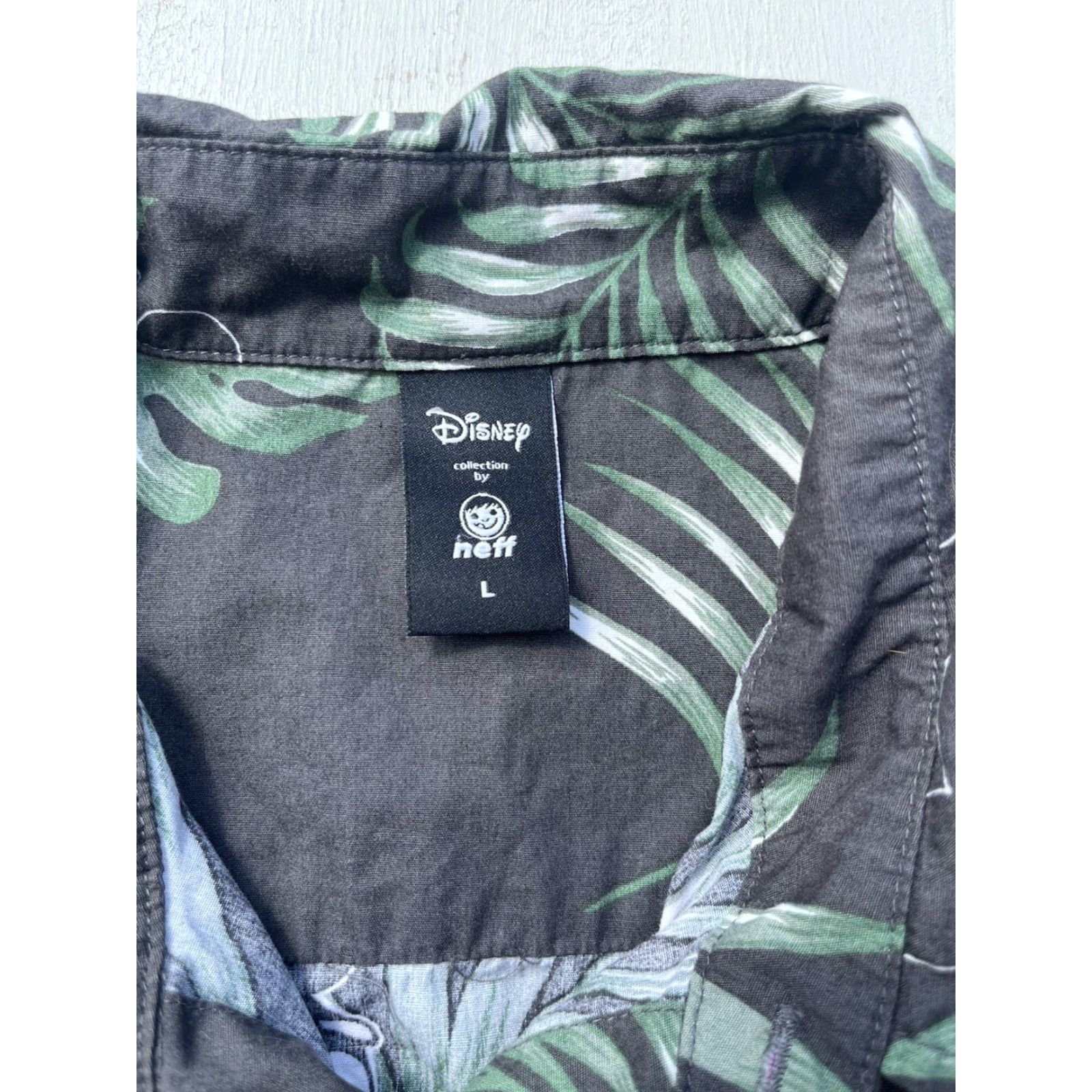 Disney Neff x Disney Shirt Multicolor Mickey Mouse L TIKI Surf Art Tropical Beach Men’s Shirt Size US L / EU 52-54 / 3 - 3 Thumbnail