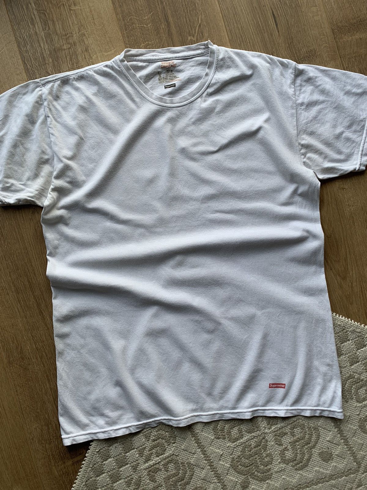 Supreme Hanes & Supreme tagless t-shirt tee Size US M / EU 48-50 / 2 - 3 Thumbnail