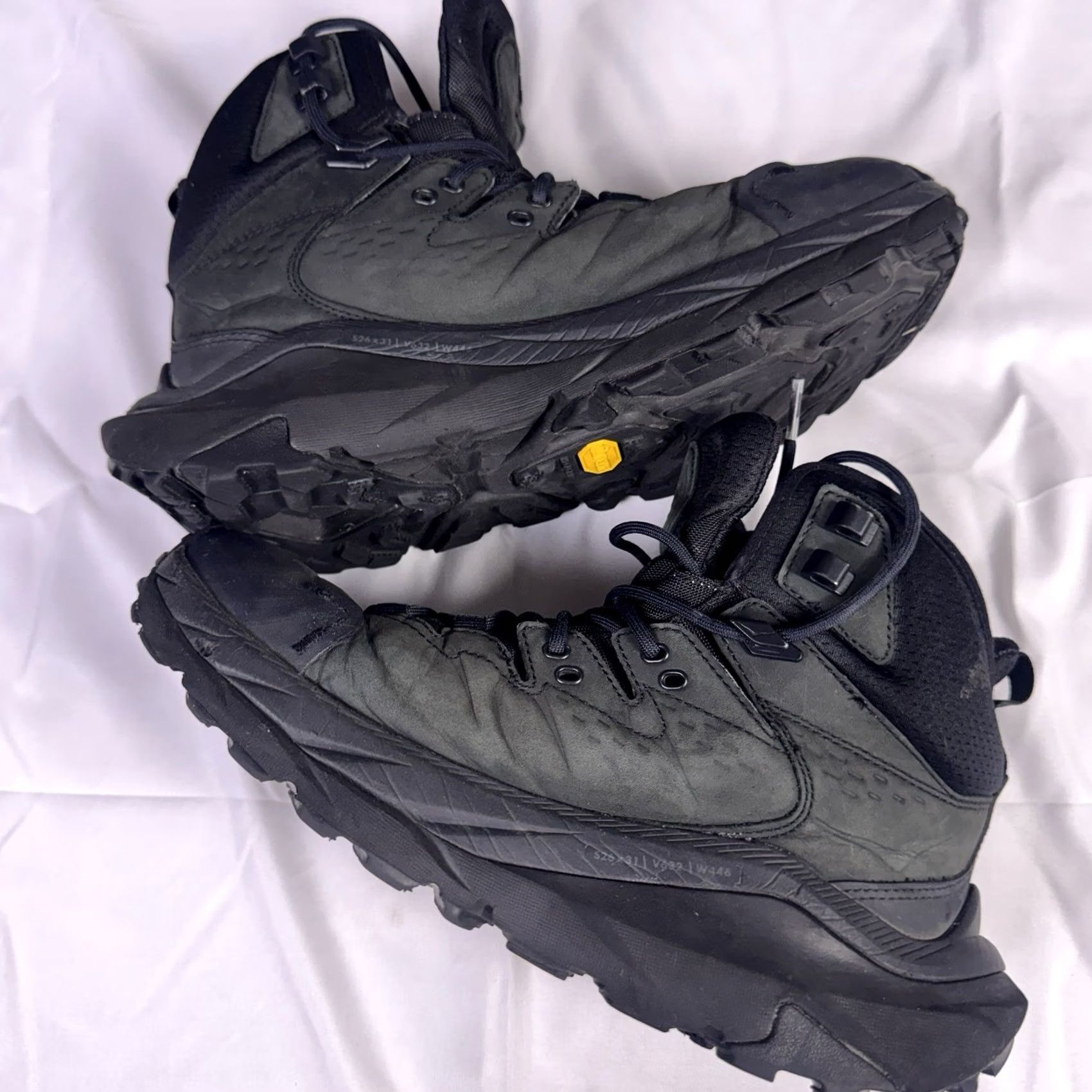 Vintage Hoka One One Kaha 2 GORE-TEX Boots Womens 9B Castlerock Coastal Shade GTX Size US 9 / IT 39 - 5 Thumbnail