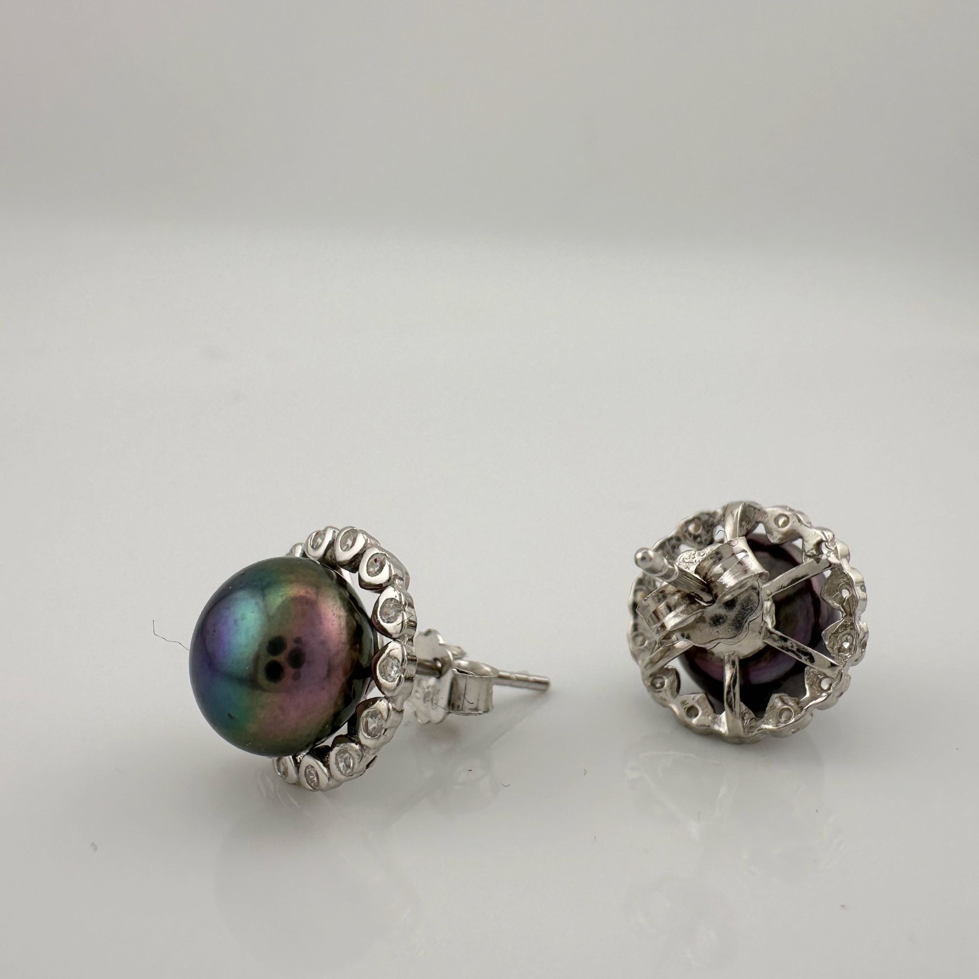 Other Peacock Pearl Halo Stud Earrings Size ONE SIZE - 5 Thumbnail