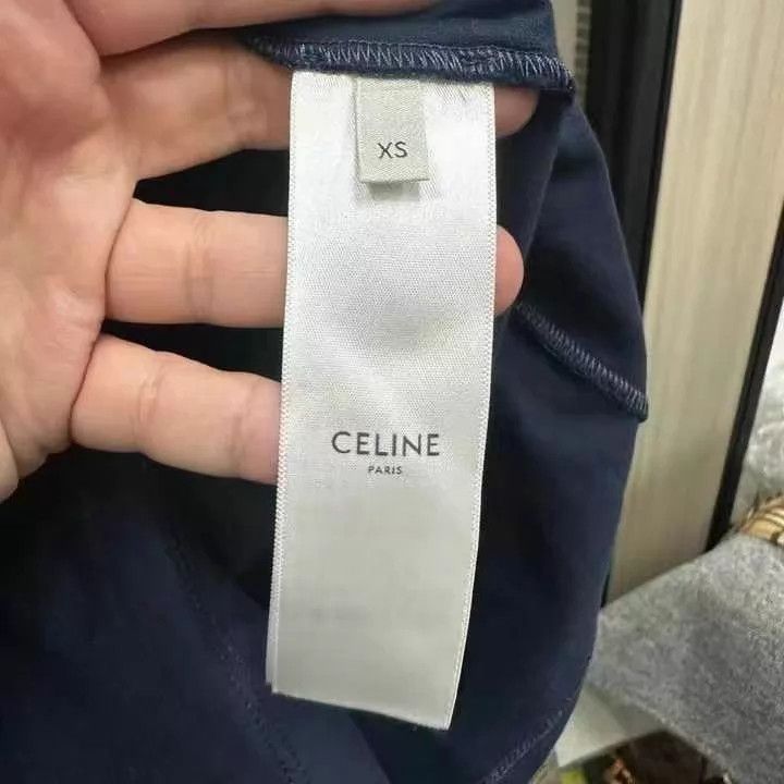Celine New with tags Celine Triomphe short-sleeve tee XS sale Size XS / US 0-2 / IT 36-38 - 4 Thumbnail
