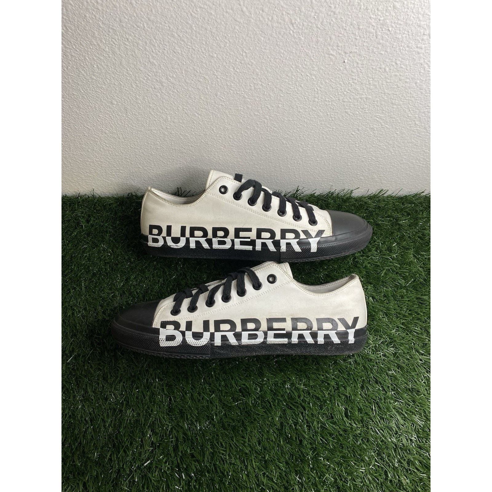 Burberry Burberry Two-Tone ‘white Black’ | ( Size 12-13 US ) Size US 13 / EU 46 - 2 Thumbnail