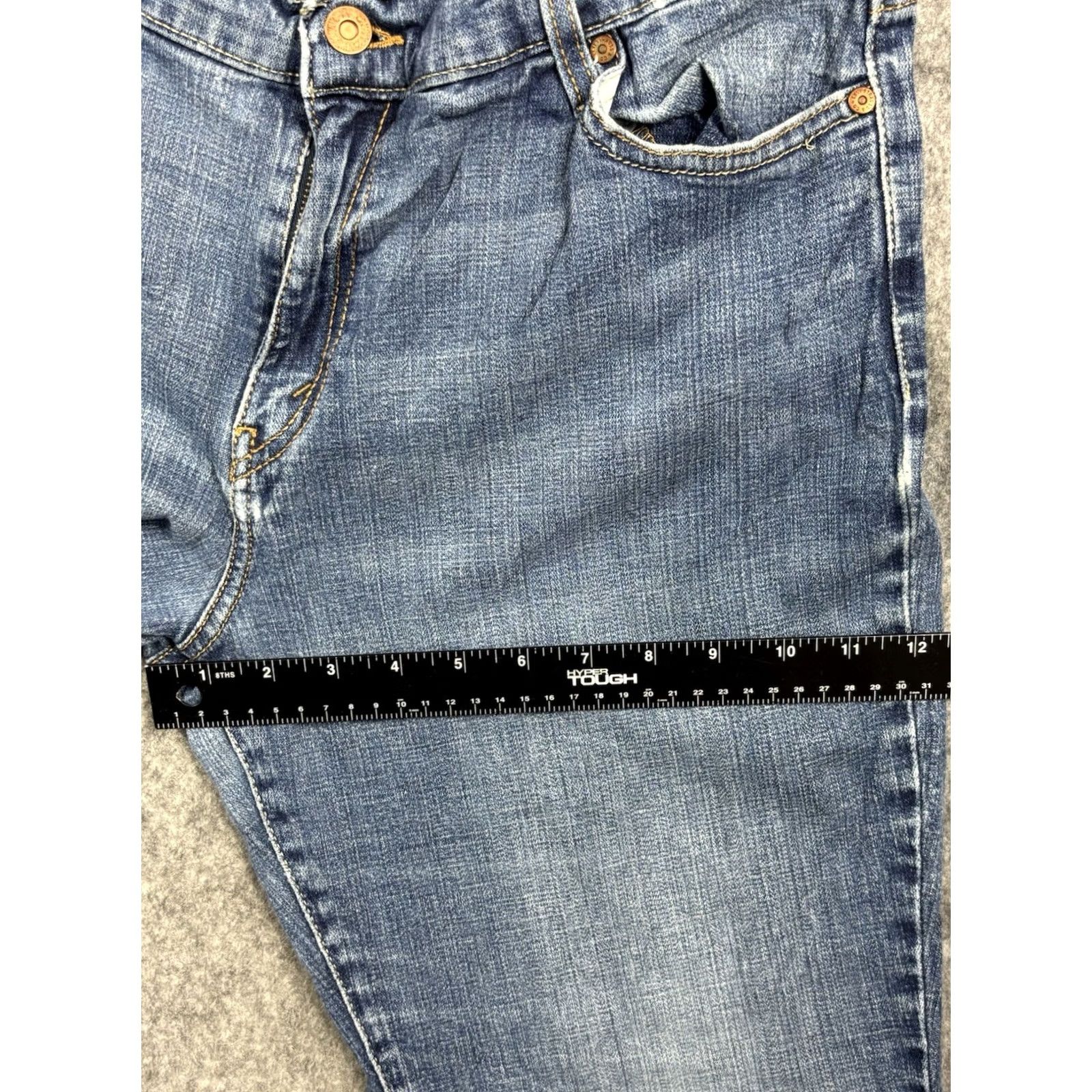 Levi's Levis Jeans Womens 550 Relaxed Bootcut Medium Wash Size 14 Long Denim Cotton Spandex 5-Pocket USA Logo Vintage Style 90s Size 36" / US 14 / IT 50 - 4 Thumbnail