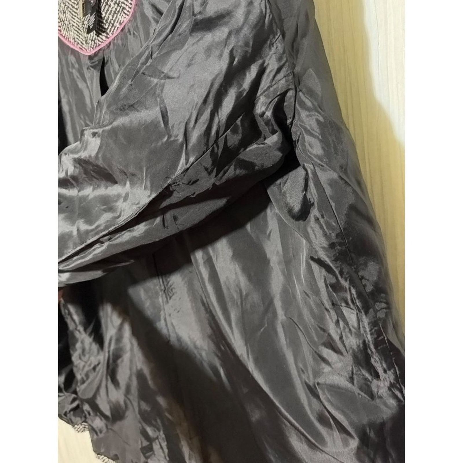 Victoria's Secret Victoria’s Secret · Small · Tweed Winter Jacket · Tailored Size 26" / US 2 / IT 38 - 10 Thumbnail