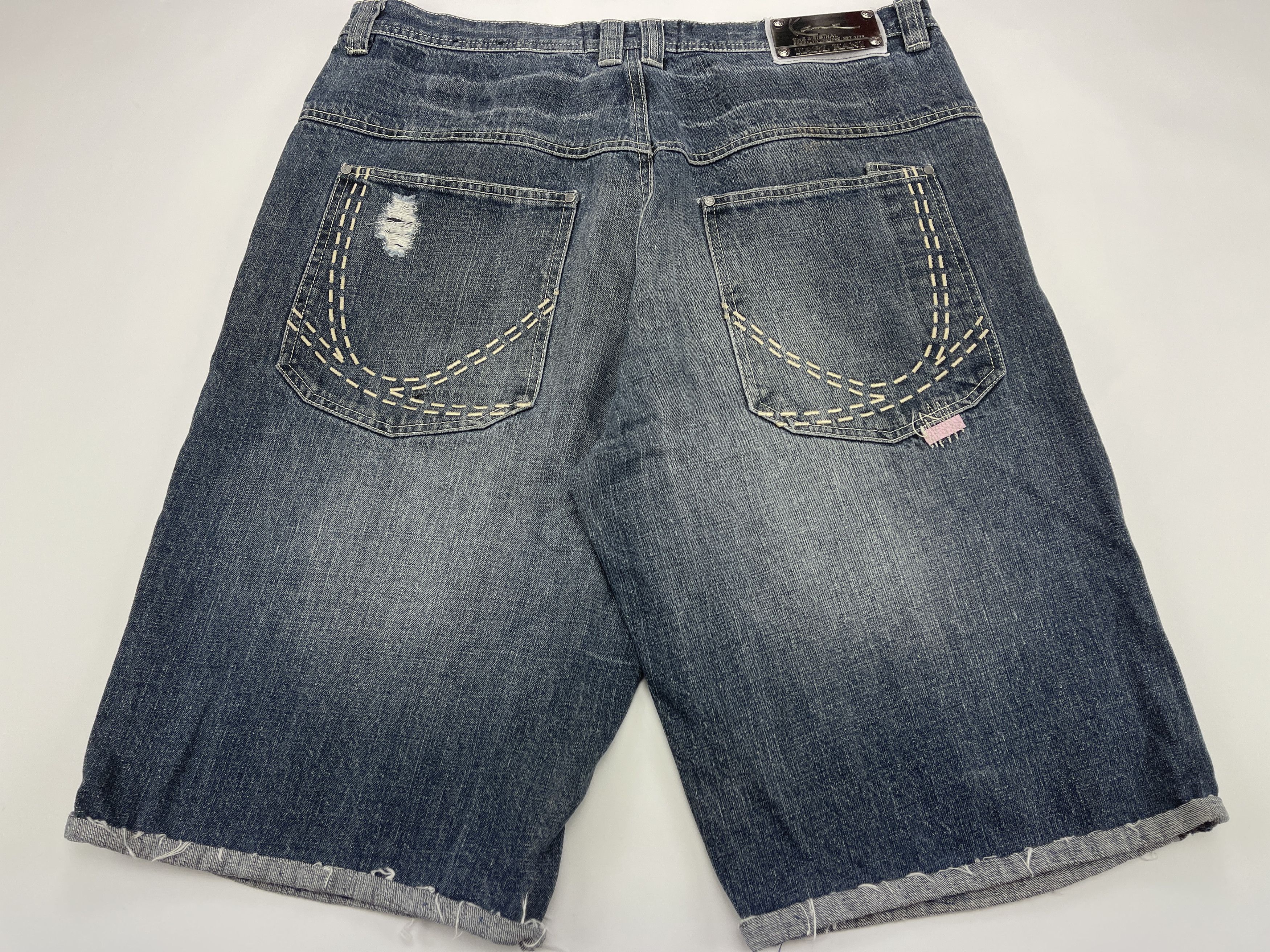 Karl Kani KARL KANI shorts, vintage hip hop baggy jeans, 90s size W 36 Size US 36 / EU 52 - 1 Thumbnail