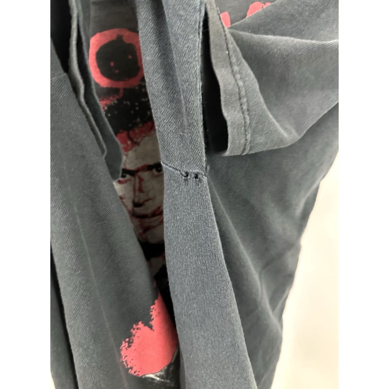 Delta VTG Evil Dead 2 Groovy Horror Faded Thrashed T-Shirt 2XL Black Mens Shirt Distressed Death 1980s 90s Dodgers? Size US XXL / EU 58 / 5 - 7 Thumbnail