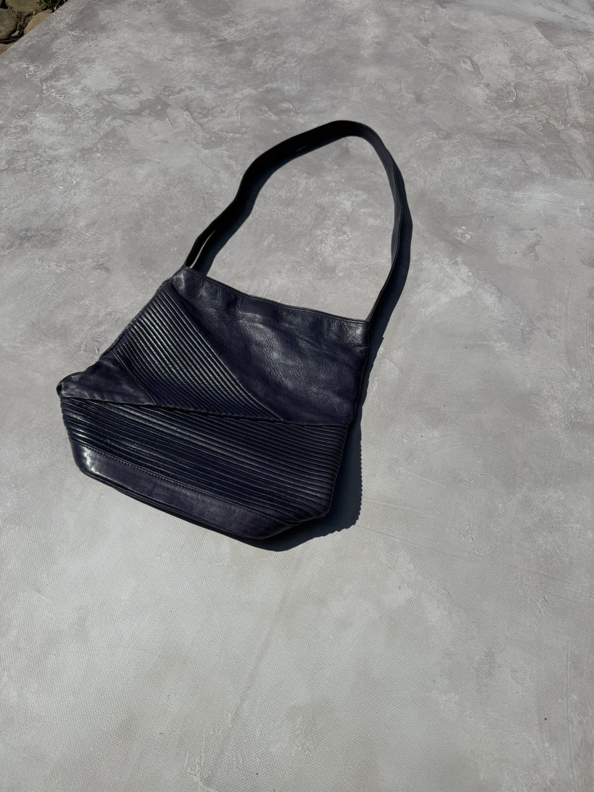 Versace Archive Gianni Versace Leather Shoulder Bag Size ONE SIZE - 3 Thumbnail