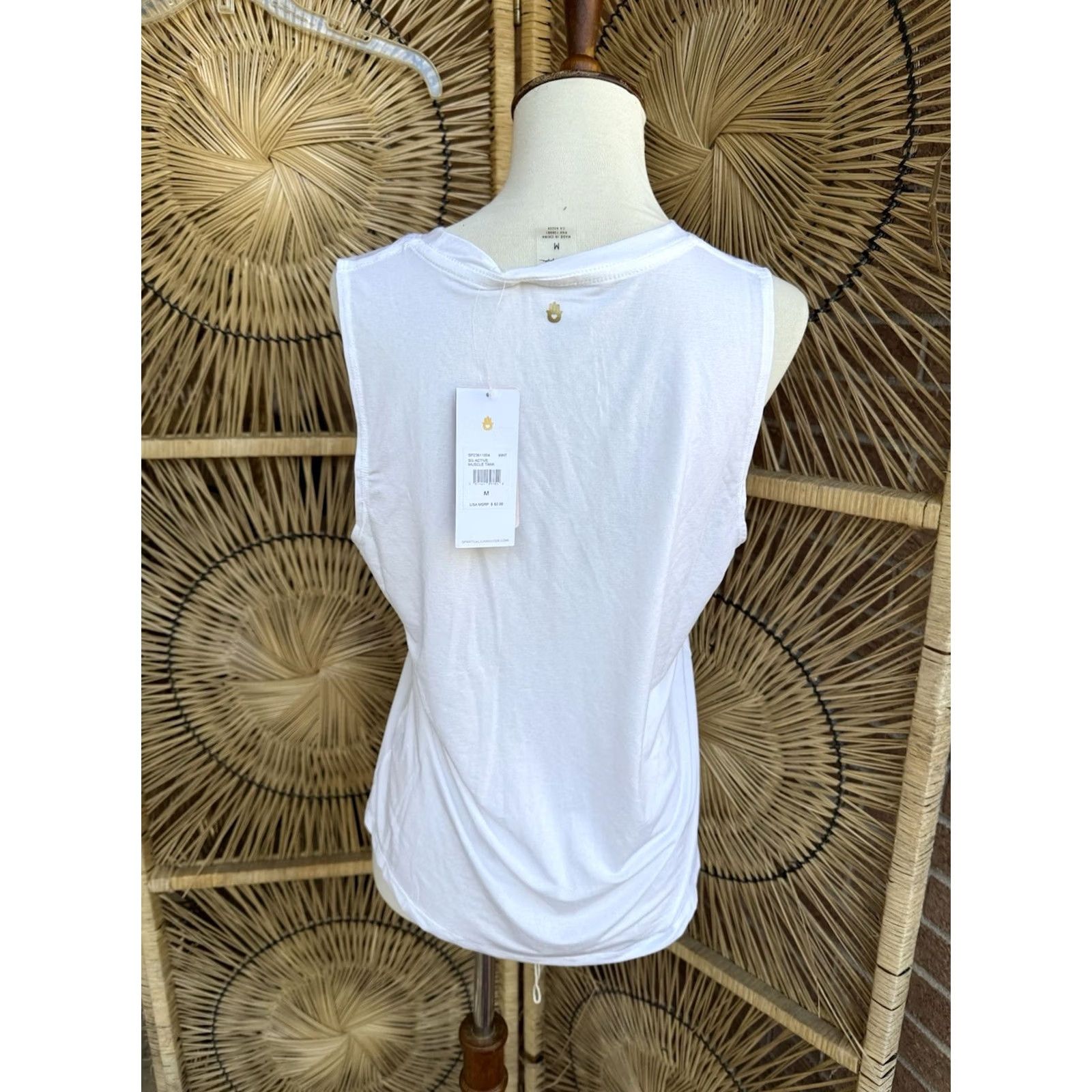 Spiritual Gangster Spiritual Gangster Tank Women M White Sleeveless Muscle NWT Activewear Shirt Short title Size ONE SIZE - 6 Thumbnail