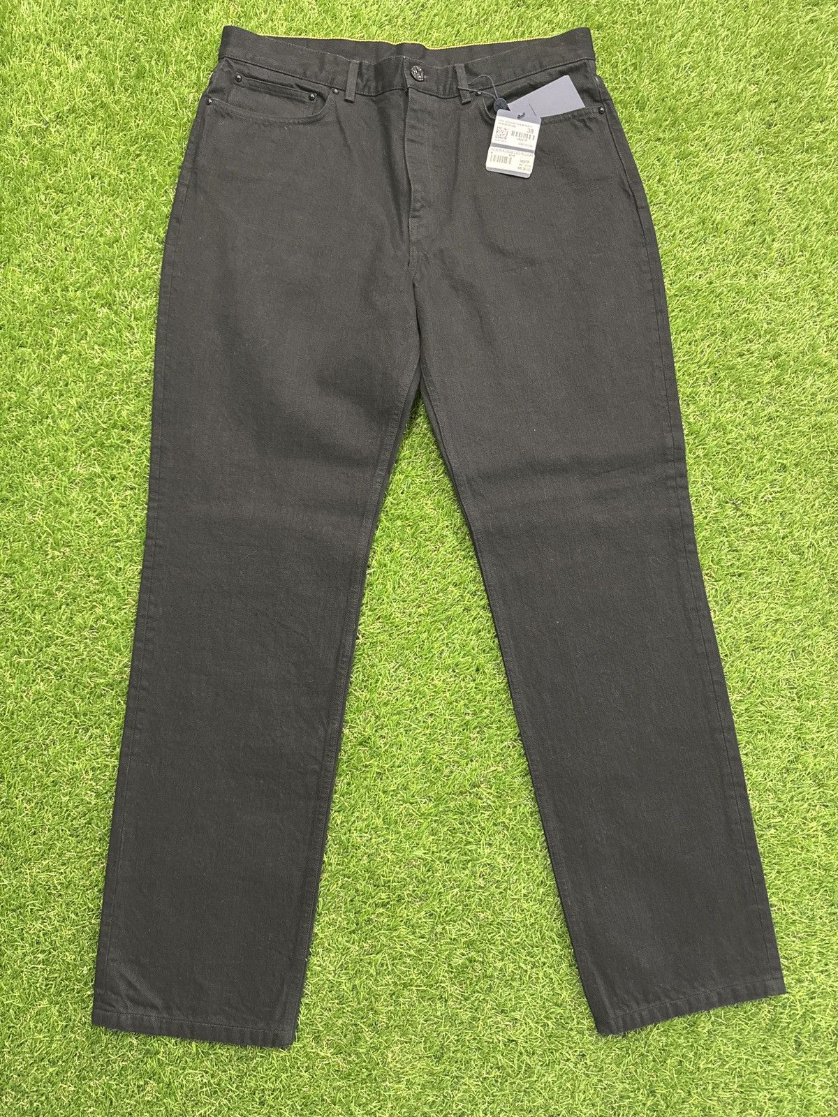 Louis Vuitton Authentic LOUIS VUITTON signature STRAIGHT LEG BLACK JEANS Size US 38 / EU 54 - 1 Thumbnail