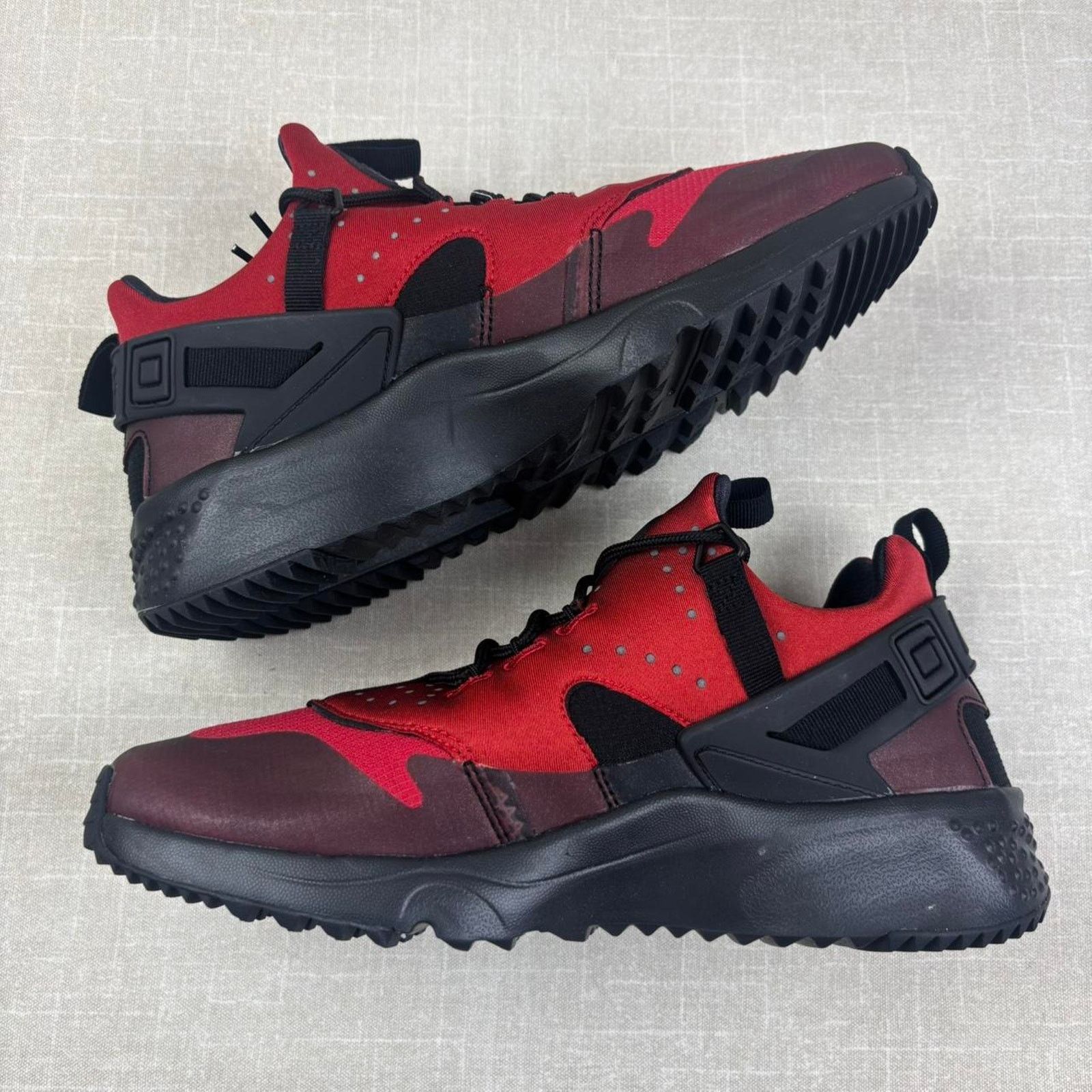 Nike 🧧 2015 Nike Air Huarache Utility “Gym Red” Size US 9.5 / EU 42-43 - 4 Thumbnail