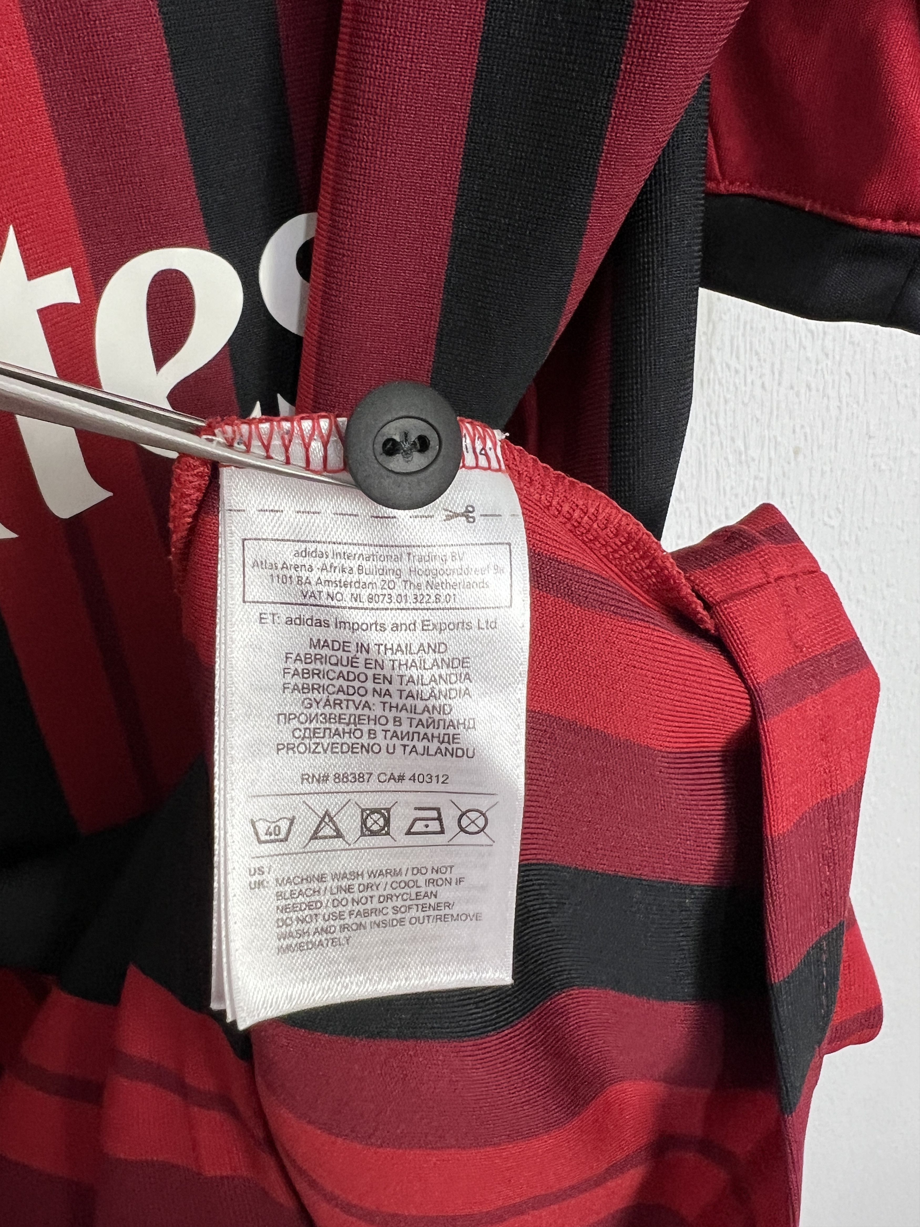 Adidas AC Milan Home football shirt 2014 Soccer Adidas Jersey Mens Size US L / EU 52-54 / 3 - 9 Thumbnail