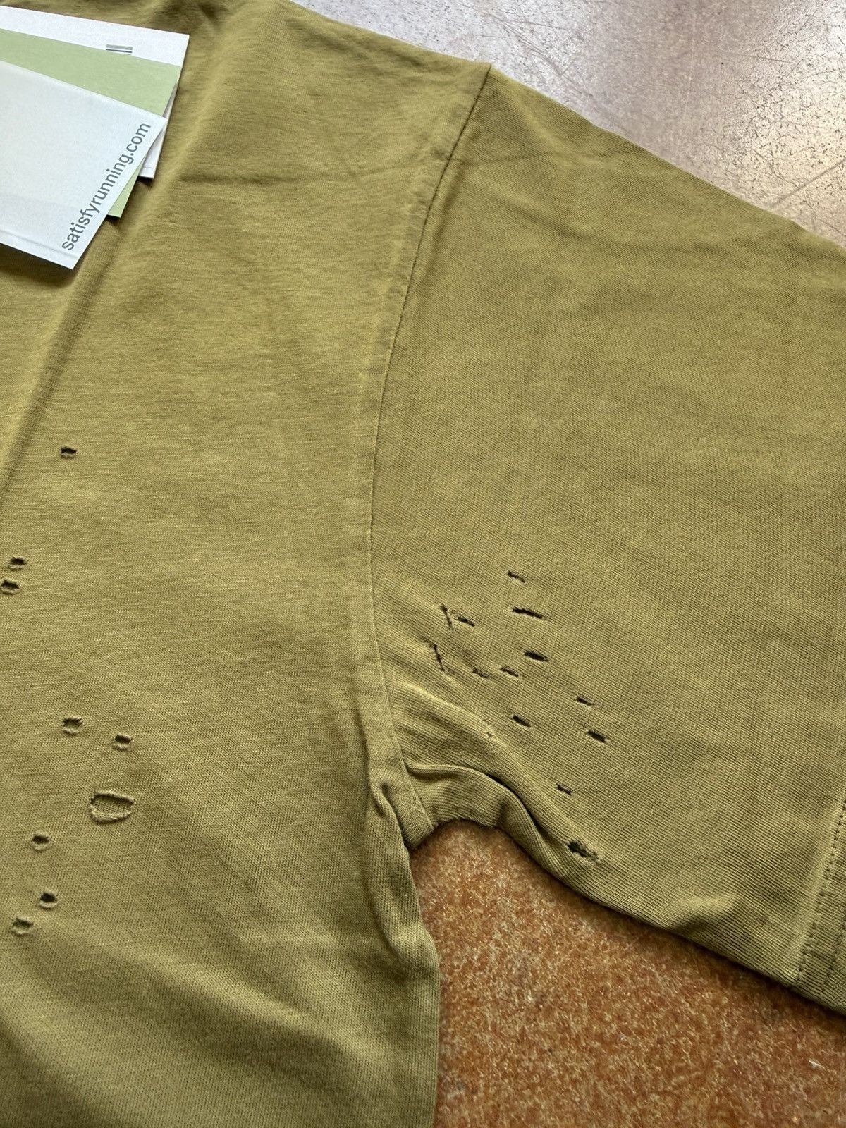 Satisfy Satisfy Running Equipment MothTech Tee Olive Green Medium Size US M / EU 48-50 / 2 - 11 Thumbnail