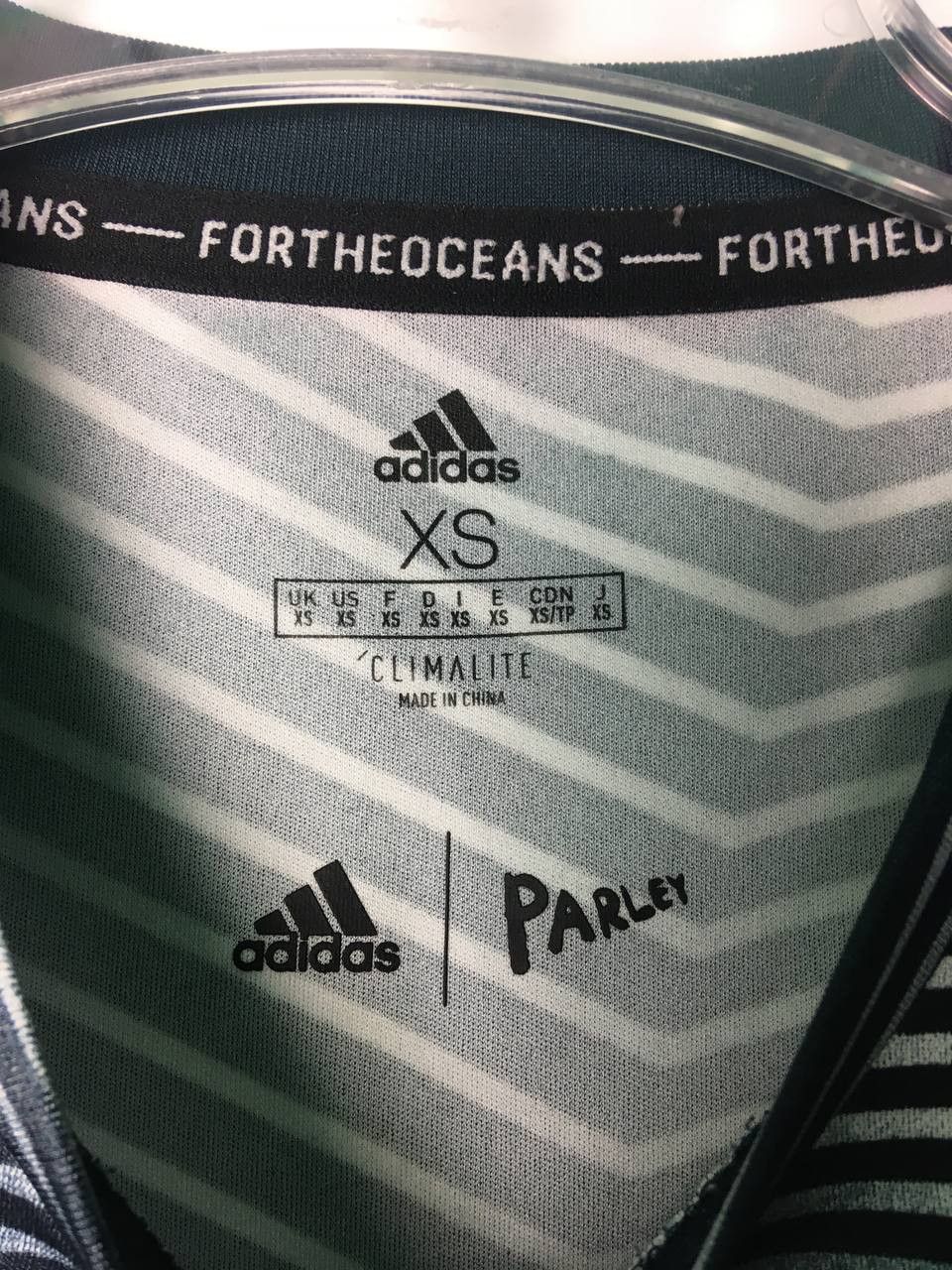 Adidas Adidas Soccer Real Madrid Pre Match Training Jersey Size US XS / EU 42 / 0 - 3 Thumbnail