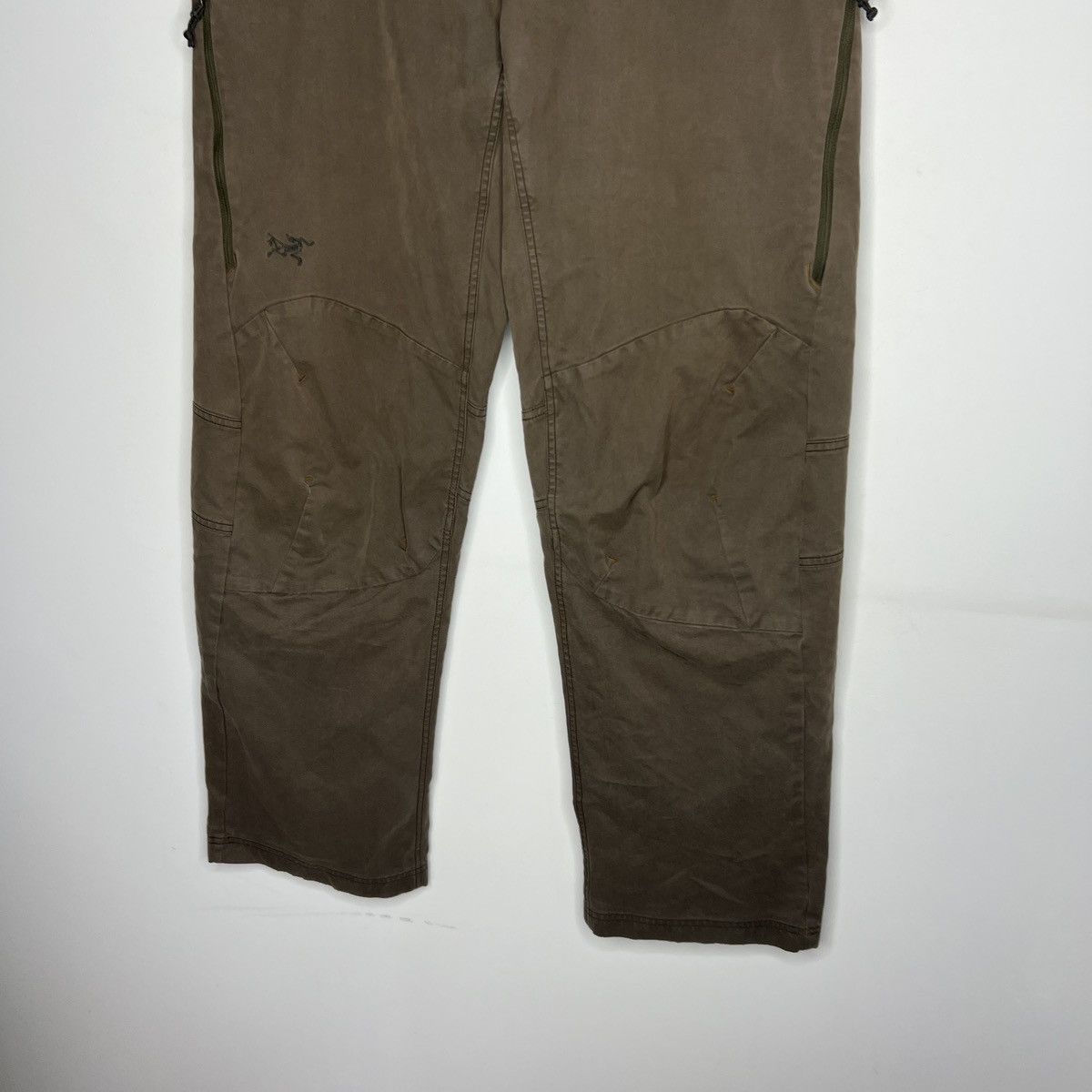 Arc'teryx Vintage Arcteryx Double Knee Cargo Work Pants Travis Style Size US 34 / EU 50 - 5 Thumbnail