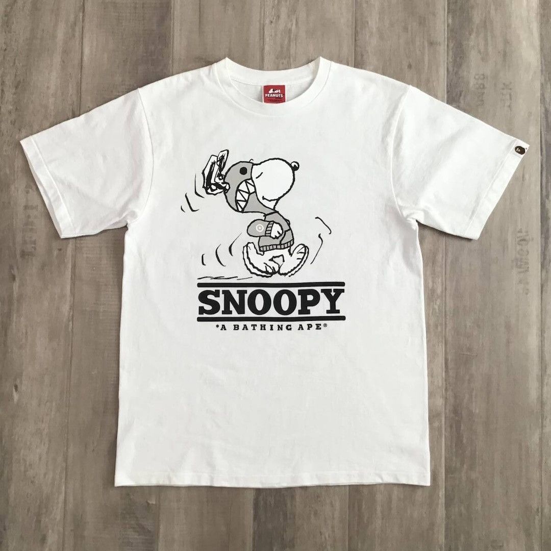 Bape BAPE × Peanuts Snoopy Shark Hoodie T-Shirt a bathing ape Size US M / EU 48-50 / 2 - 1 Thumbnail