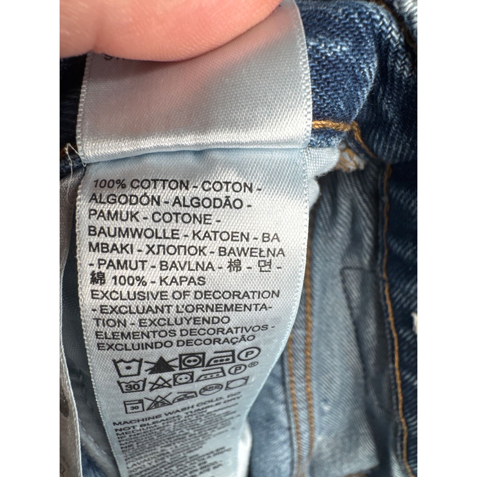 Levi's Levi’s Premium 501 90’s Cut-Off Shorts – Women’s Size 27 Size 27" / US 4 / IT 40 - 8 Thumbnail