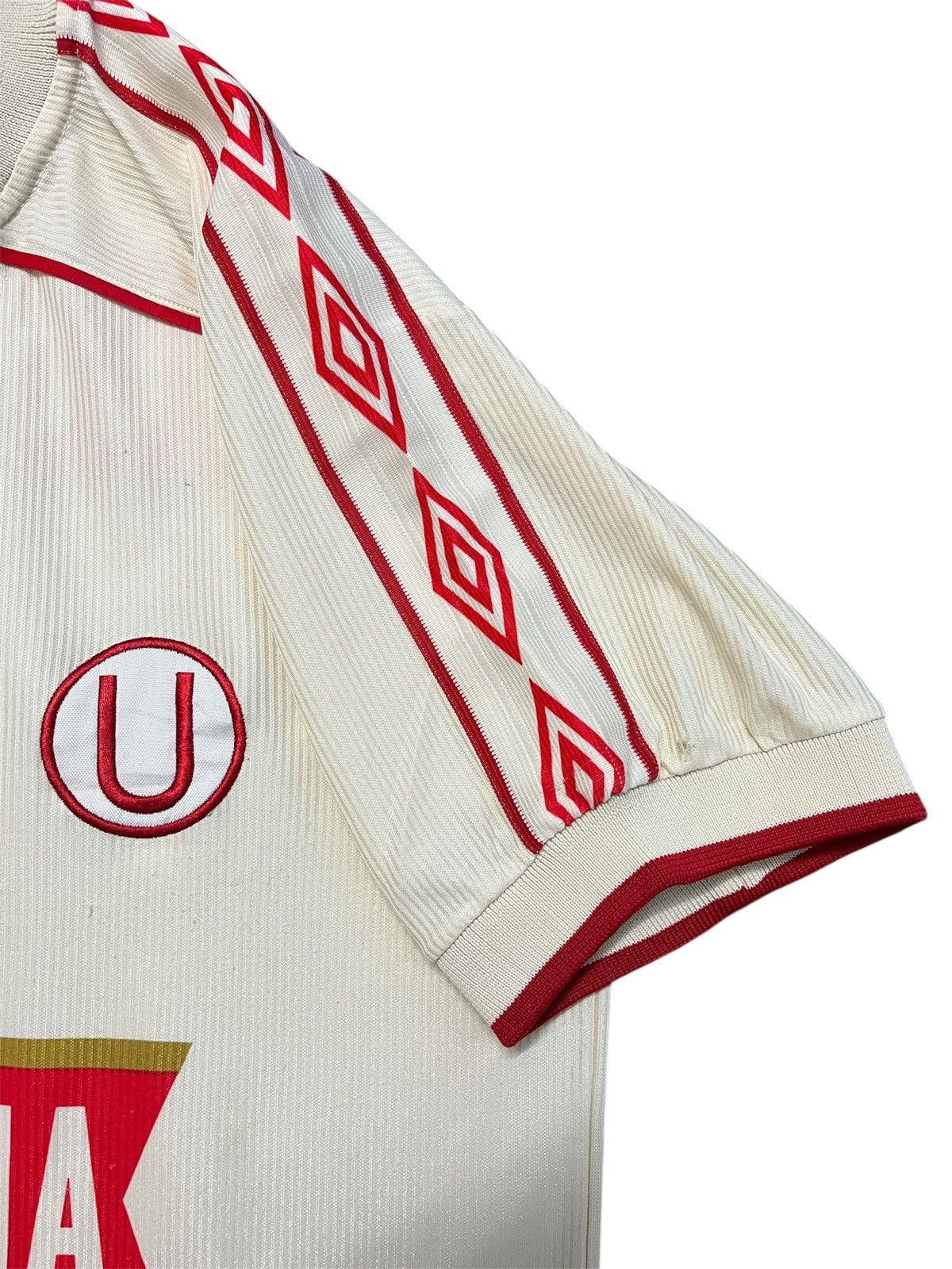 Umbro Vintage 90s Universitario De Deportes Umbro Soccer Jersey Size US M / EU 48-50 / 2 - 4 Thumbnail