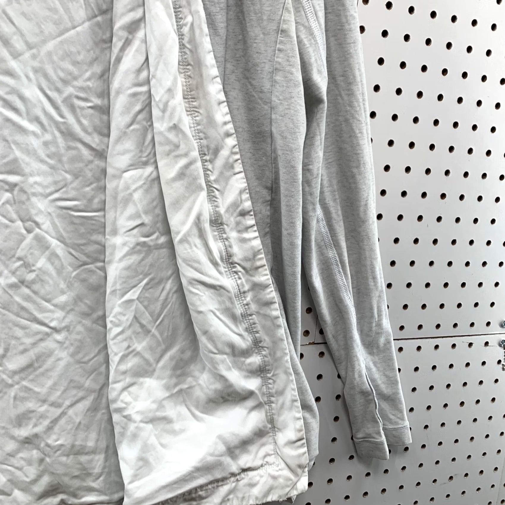 Lululemon Lululemon Hooded Wrap Sweatshirt Womens Size 8 Gray Casual Work Out Size M / US 6-8 / IT 42-44 - 7 Thumbnail