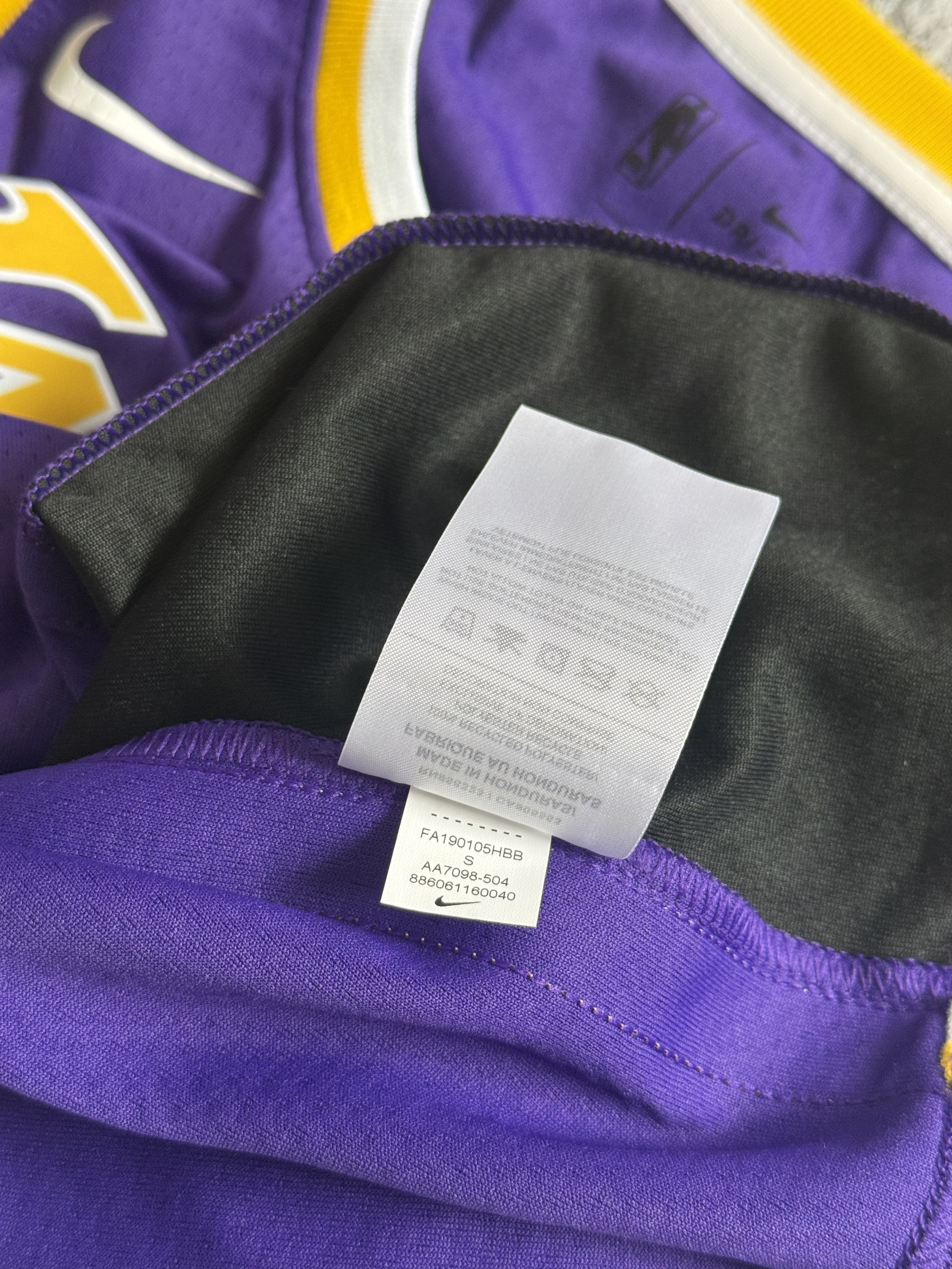 Nike Los Angeles Lakers Swingman Jersey Nike NBA AA7098-504 S Size US S / EU 44-46 / 1 - 7 Thumbnail