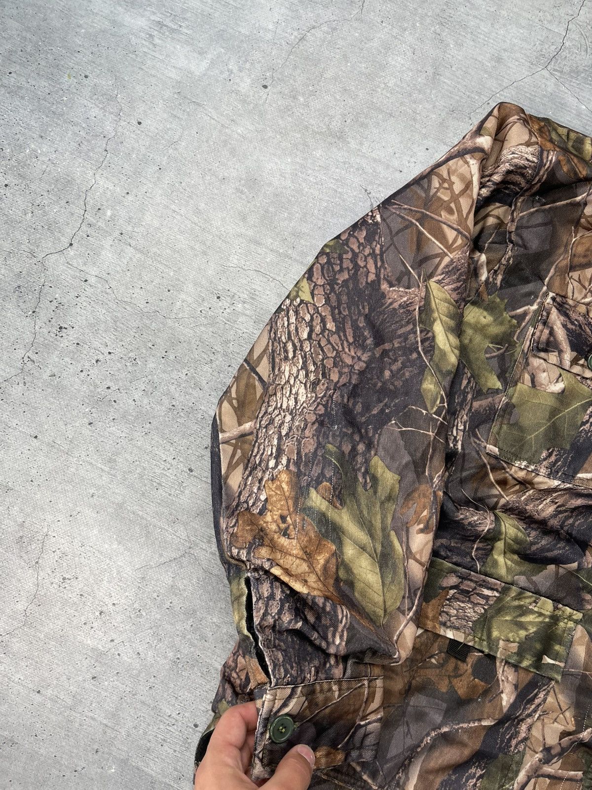Realtree Crazy Y2K Vintage Camo Realtree Army Military jacket Size US L / EU 52-54 / 3 - 3 Thumbnail