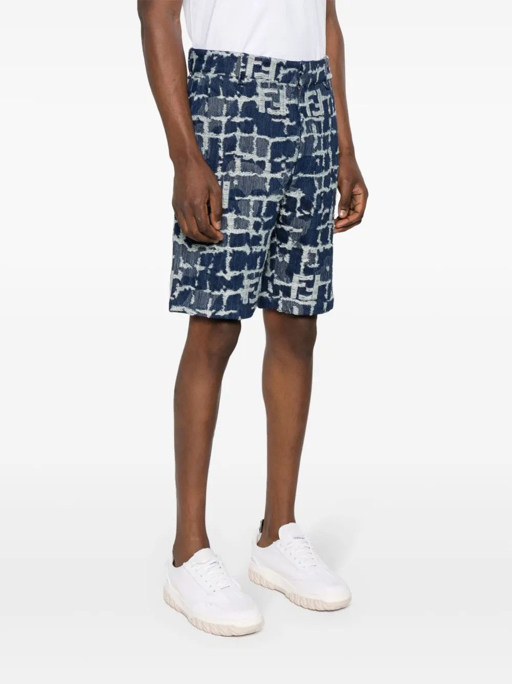 o1s1wg111025 Short Jeans in Blue/White