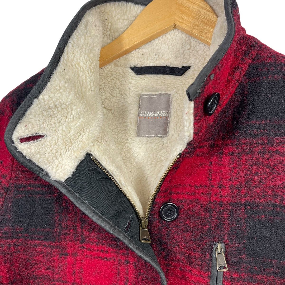Napapijri Napapijri Red Black Buffalo Plaid Wool Blend Sherpa Lined Size US M / EU 48-50 / 2 - 6 Thumbnail