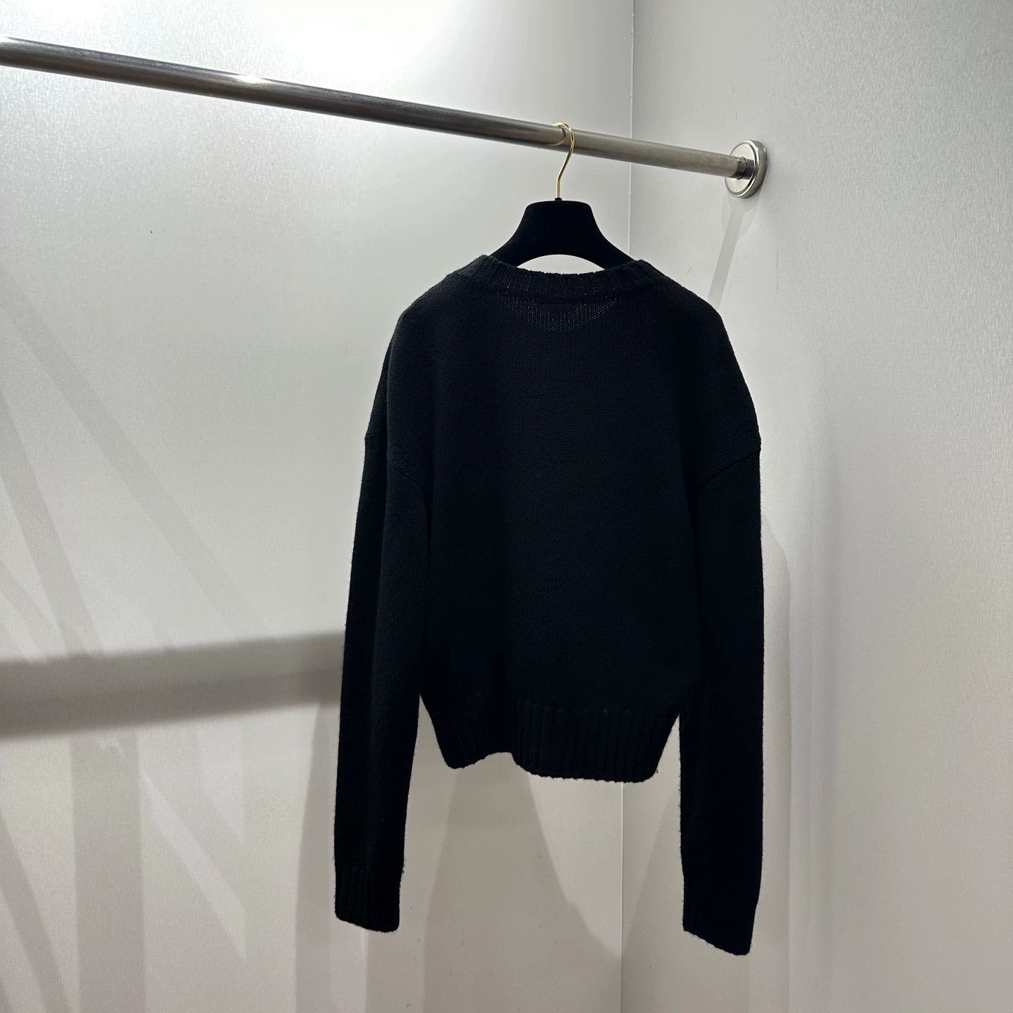 Chanel Chanel Beaded Slogan Lettering Cashmere Sweater 40 Size M / US 6-8 / IT 42-44 - 2 Thumbnail