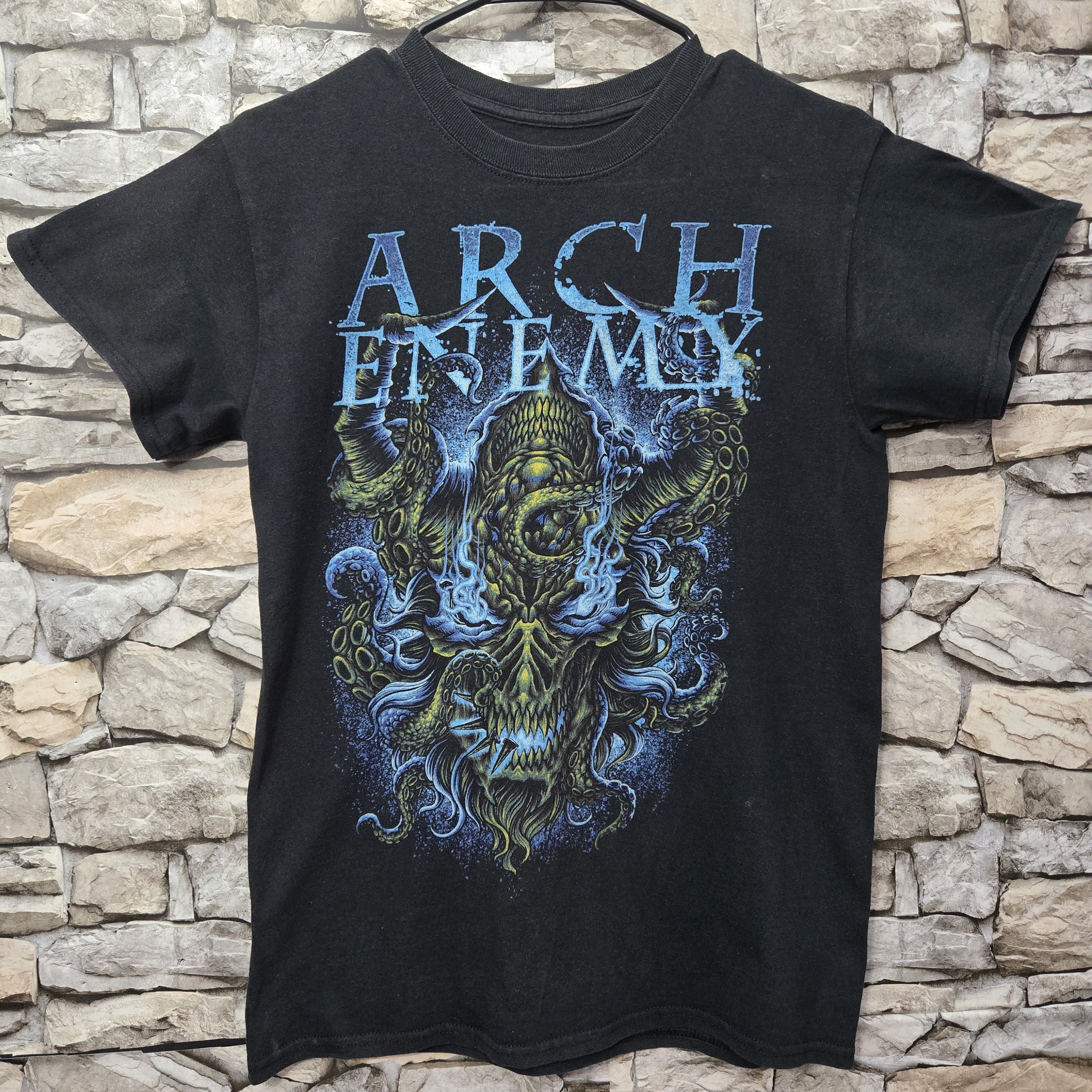 Fruit Of The Loom Fruit of the loom HD Black and blue Arch Enemy band tee Size US S / EU 44-46 / 1 - 1 Thumbnail