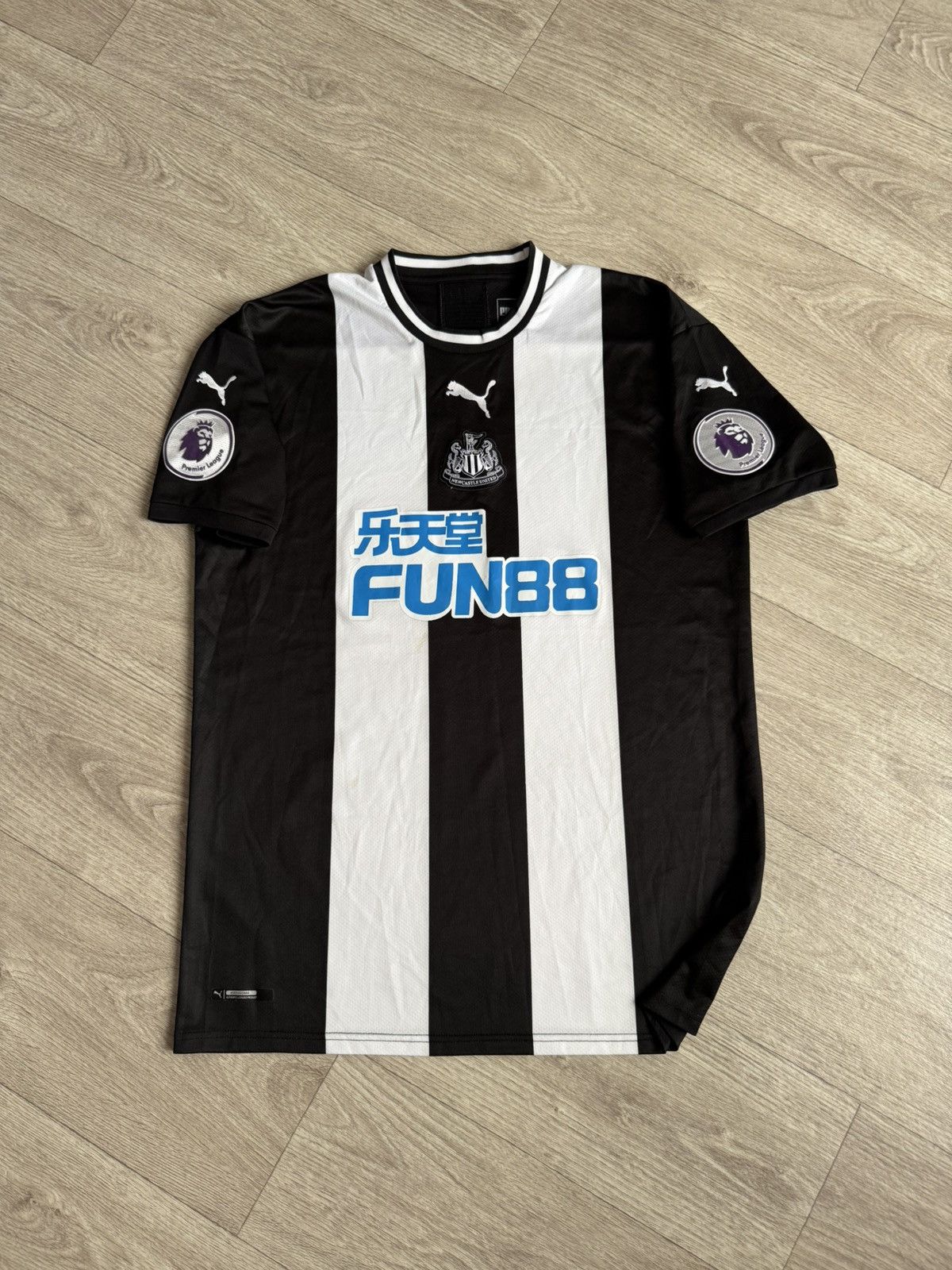 Puma 🔷Puma Newcastle United 2019/20 Soccer jersey🔷 Size US XXL / EU 58 / 5 - 1 Thumbnail