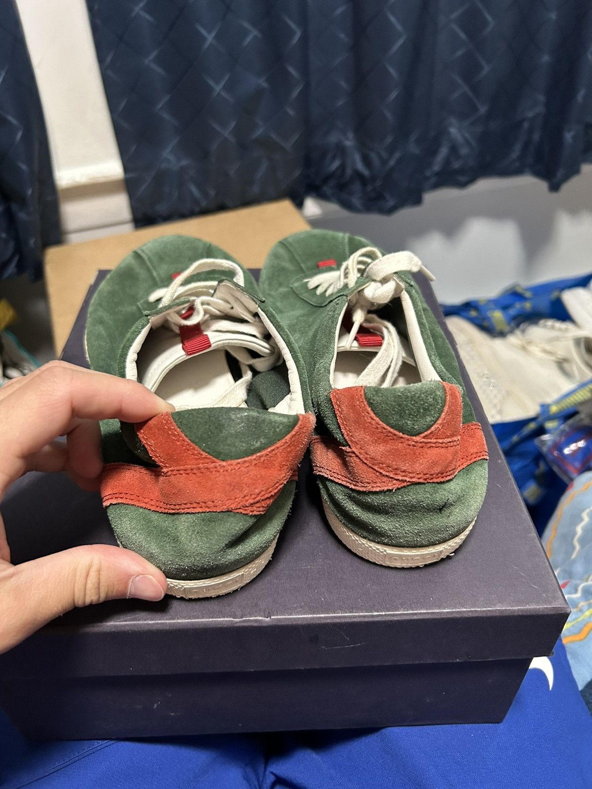 Gucci low top sneakers