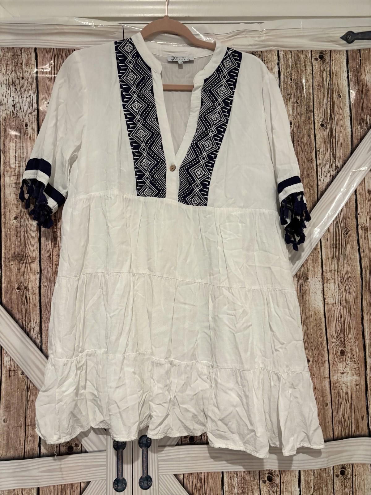 Designer Womens Cezele white dress sz M midi length preloved #261 Size M / US 6-8 / IT 42-44 - 1 Thumbnail