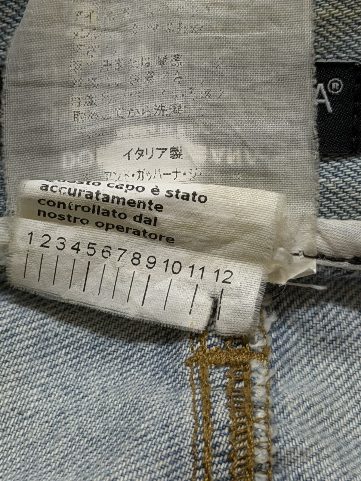 Dolce & Gabbana Vintage 90s Dolce & Gabbana Light Wash Distress Straight Leg Size US 30 / EU 46 - 6 Thumbnail