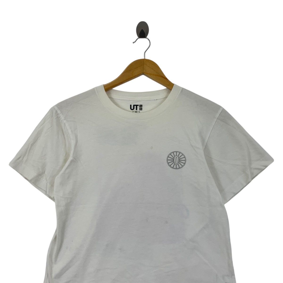 Uniqlo KIMETSU NO YAIBA x UNIQLO Demon Slayer Anime Tee Shirt Top Size XS / US 0-2 / IT 36-38 - 2 Thumbnail