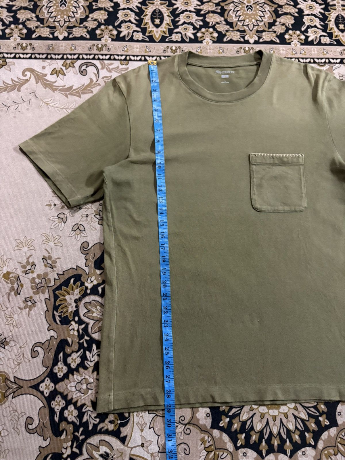 JW Anderson JW Anderson X Uniqlo Single Pocket Tee Size US L / EU 52-54 / 3 - 10 Thumbnail