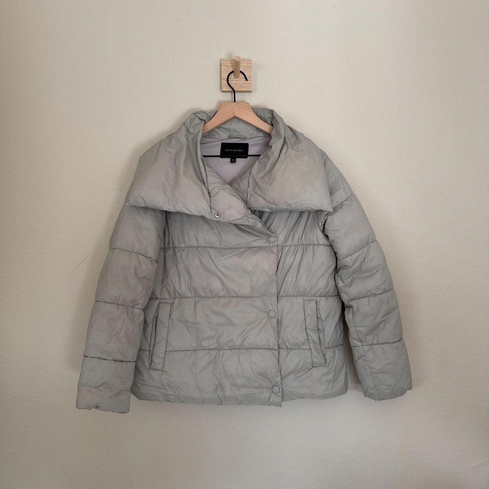 Banana Republic Banana Republic Water Resistant Funnel Neck Puffer Jacket Size XS / US 0-2 / IT 36-38 - 1 Thumbnail
