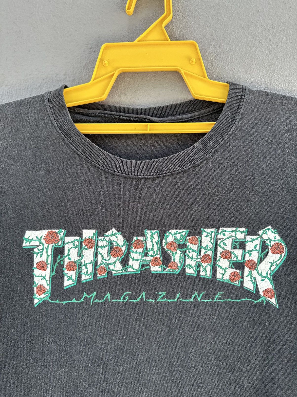 Girl Skateboards Thrashed Vintage Thrasher Megazine Skateboard Sun Faded Tee Size US L / EU 52-54 / 3 - 2 Thumbnail