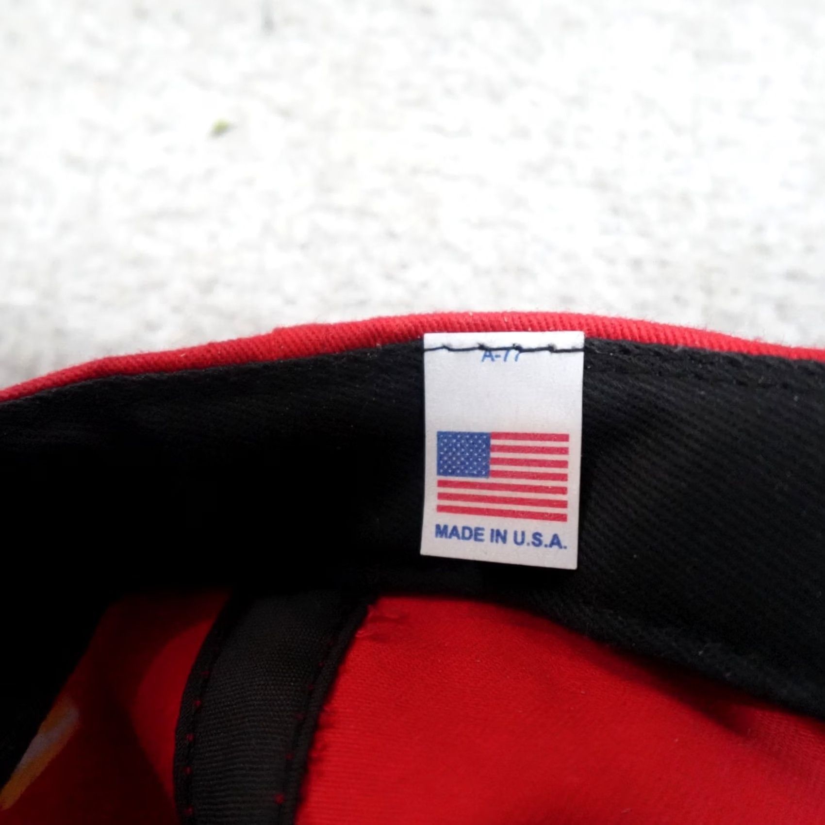 Vintage VINTAGE American Vintage Hat Red Corduroy Snapback Adjustable Men Universally Made in USA Fantastic Four Size ONE SIZE - 4 Thumbnail