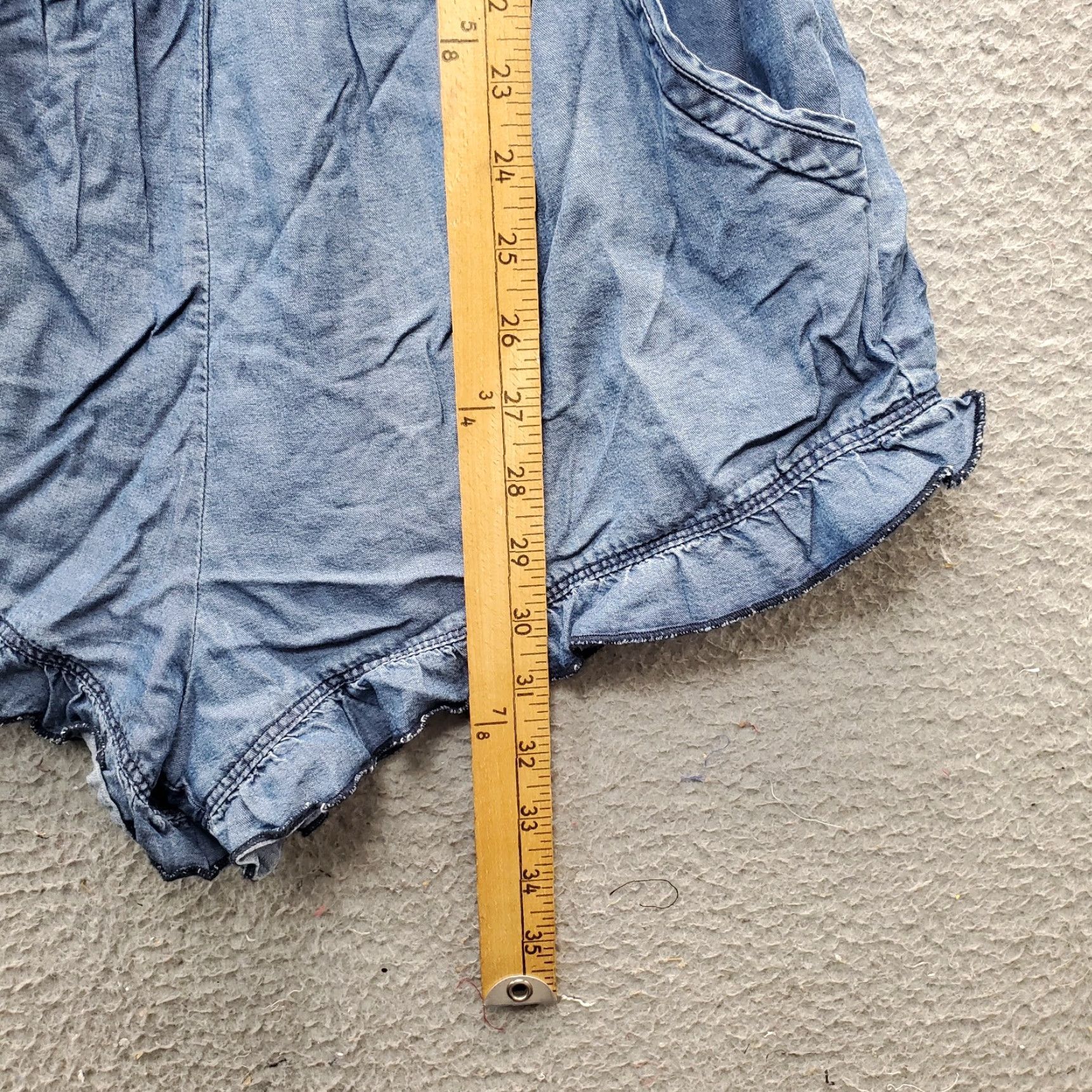 Vintage American Rag Cie Romper Womens Size M Denim Off-The-Shoulder Sleeveless Blue Size 32" / US 10 / IT 46 - 4 Thumbnail