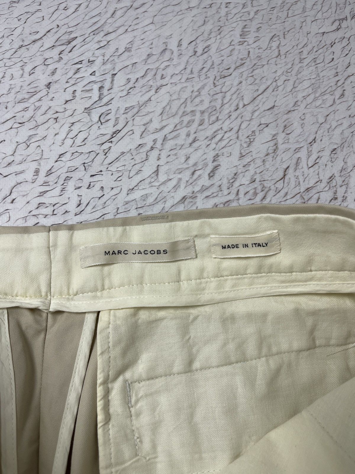 Marc Jacobs Marc Jacobs made in Italy beige chinos pants Size US 34 / EU 50 - 12 Thumbnail
