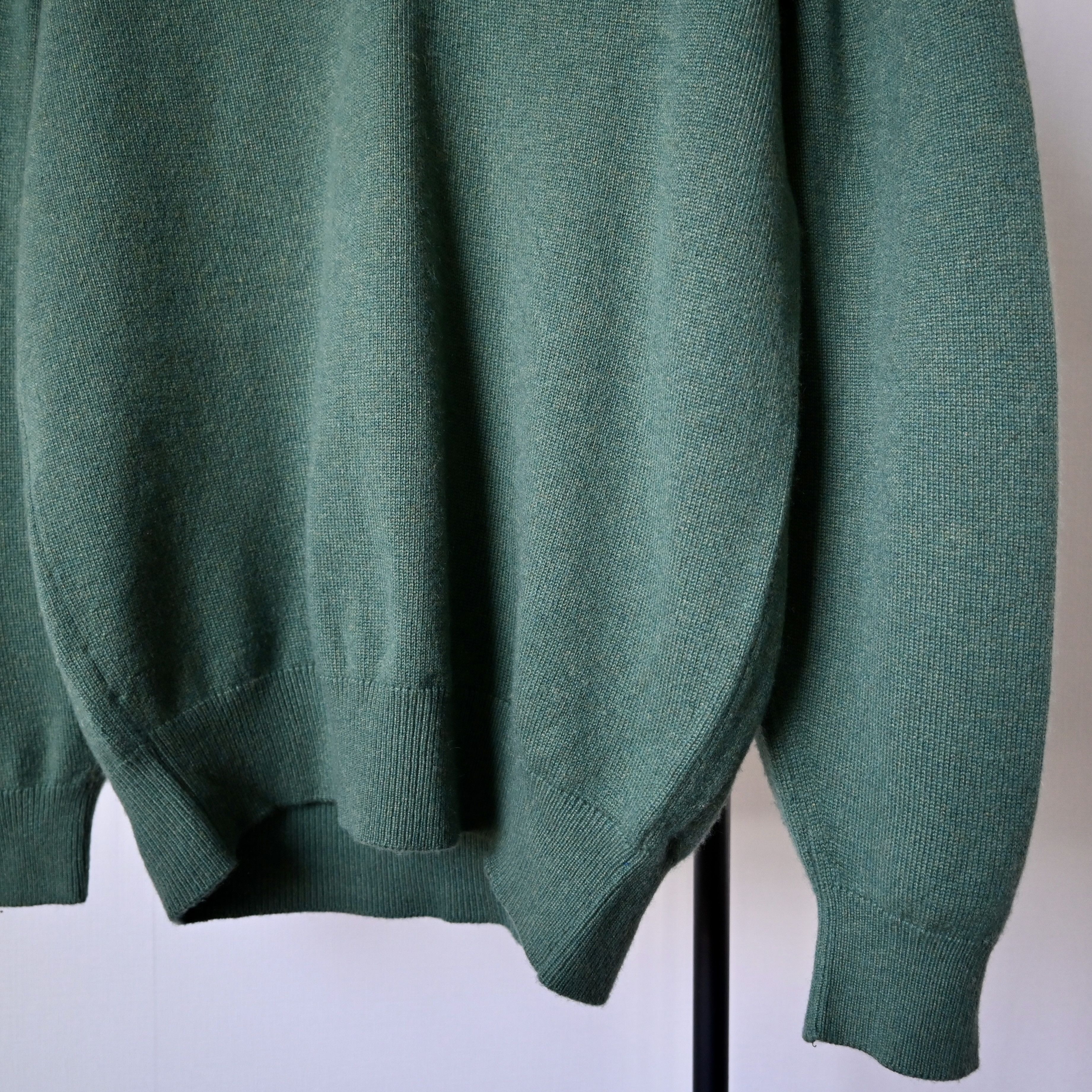 Vintage VTG 1990s SCOTNESS pure cashmere sweater, made in Scotland Size US L / EU 52-54 / 3 - 8 Thumbnail