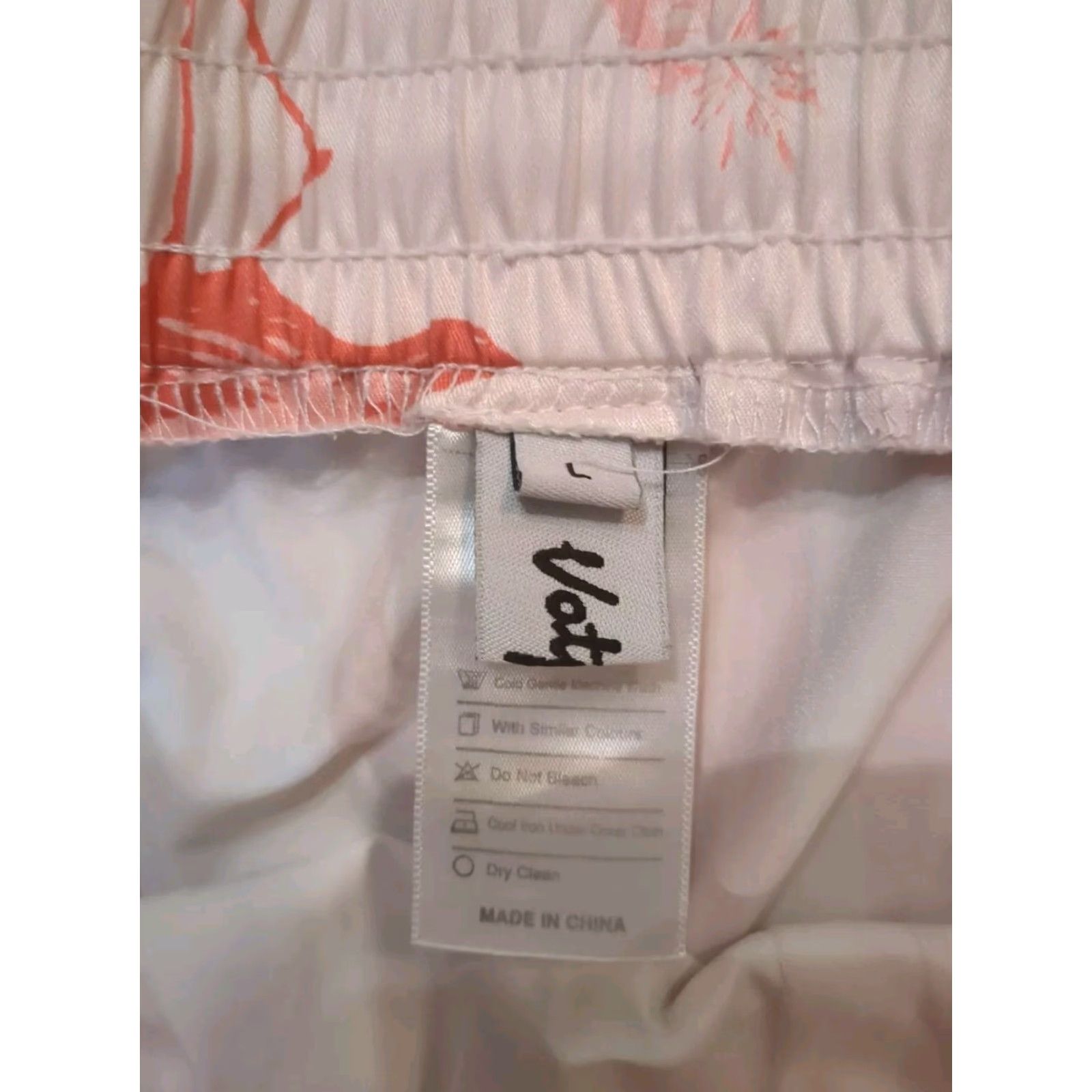 Pinko VINTAGE? No — Party Pants Mens Bottom L Pink Flamingos Stripes Back Pocket Lightweight Polyester Spandex Blended Fabric Short Pants Mens Size US 33 - 4 Thumbnail