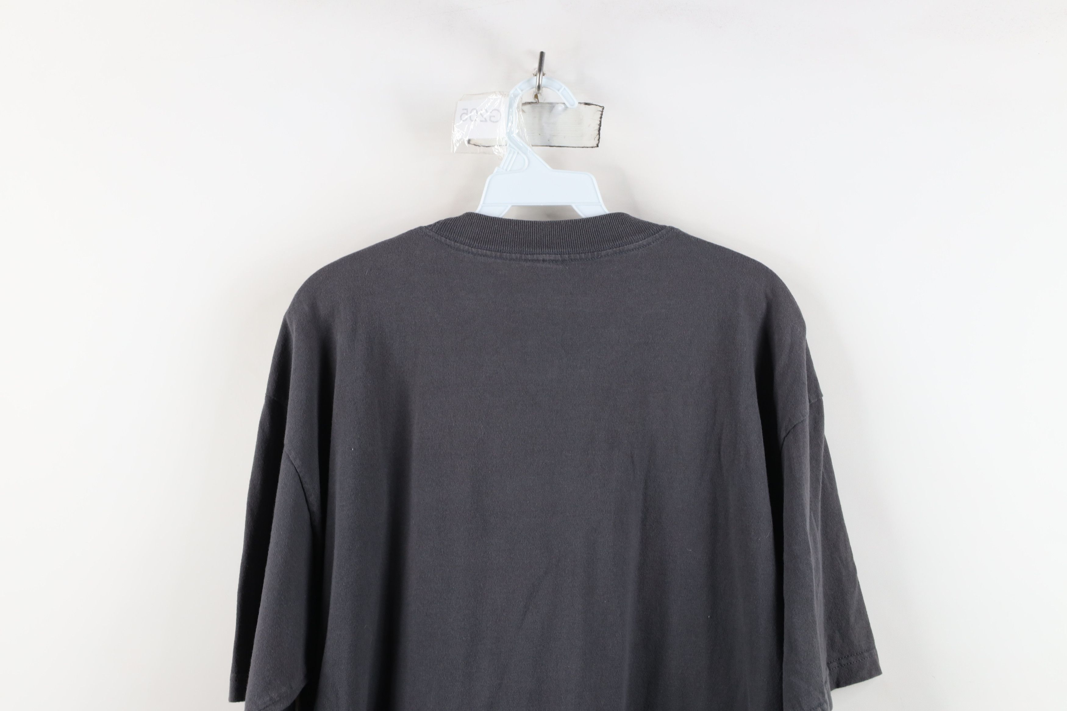 Vintage Vintage 90s Streetwear Nature Wolf Mountains T-Shirt Gray Size US XL / EU 56 / 4 - 14 Thumbnail