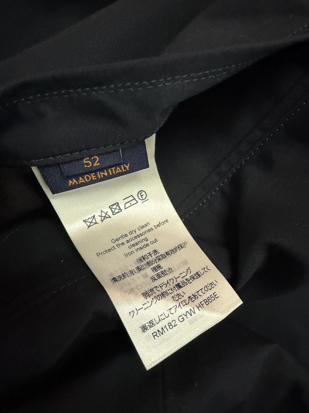 Louis Vuitton LOUIS VUITTON PEACE AND LOVE JACKET Size US L / EU 52-54 / 3 - 7 Thumbnail